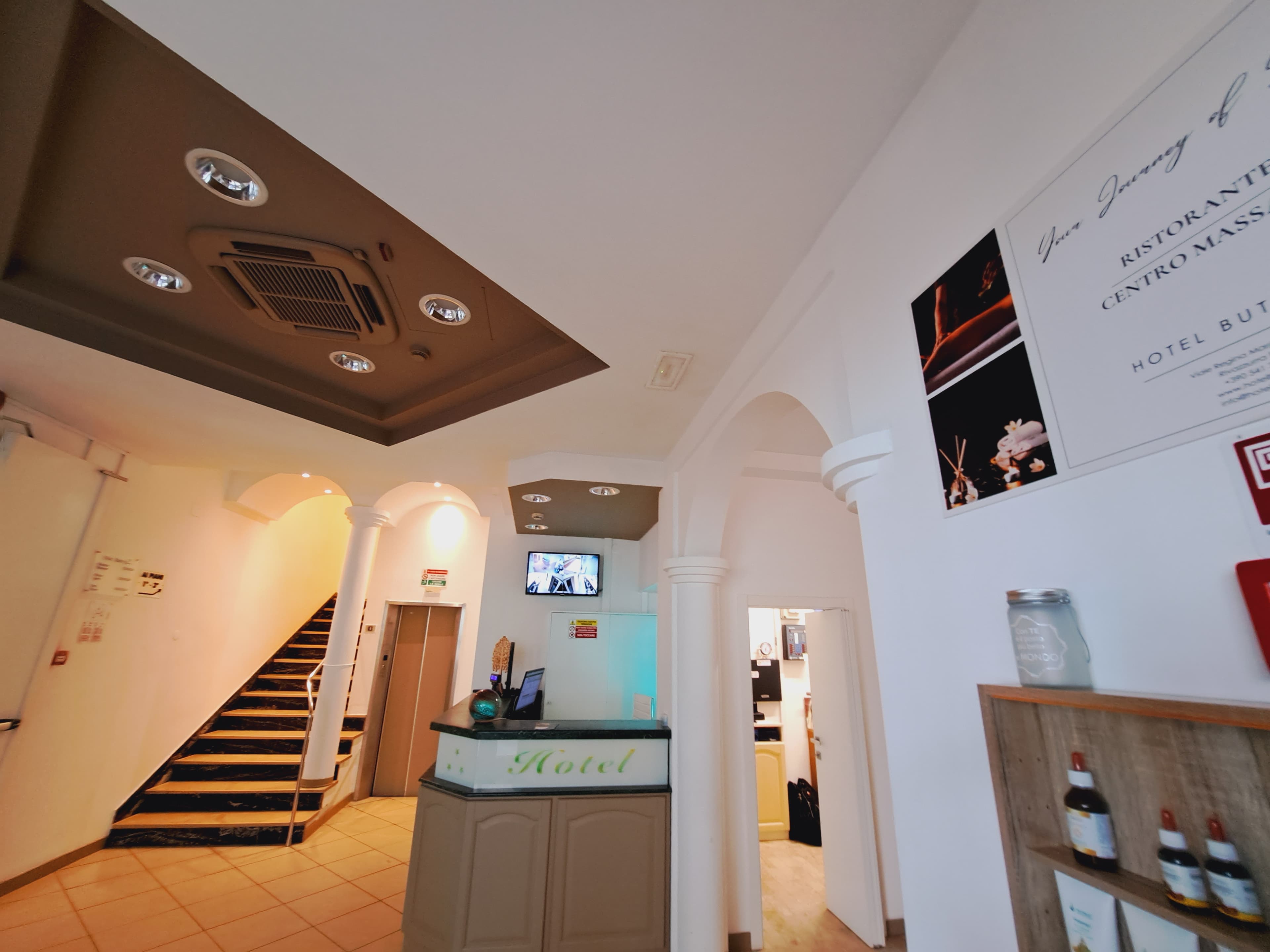 Hotel Butterfly & YoUnique Spa