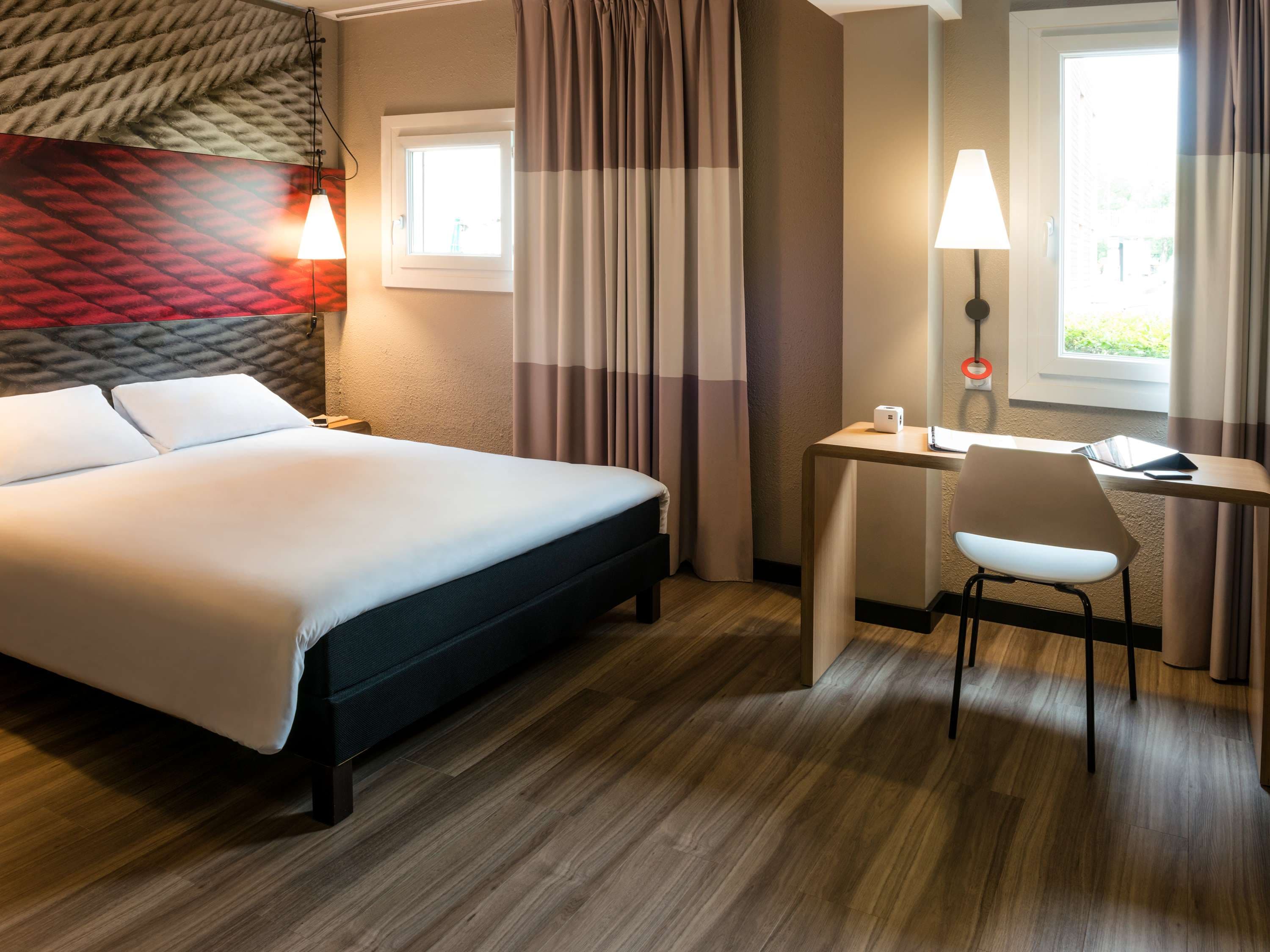 ibis Bourg-en-Bresse