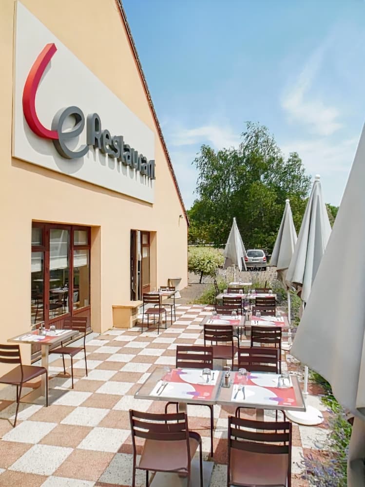 Campanile Avallon (old)