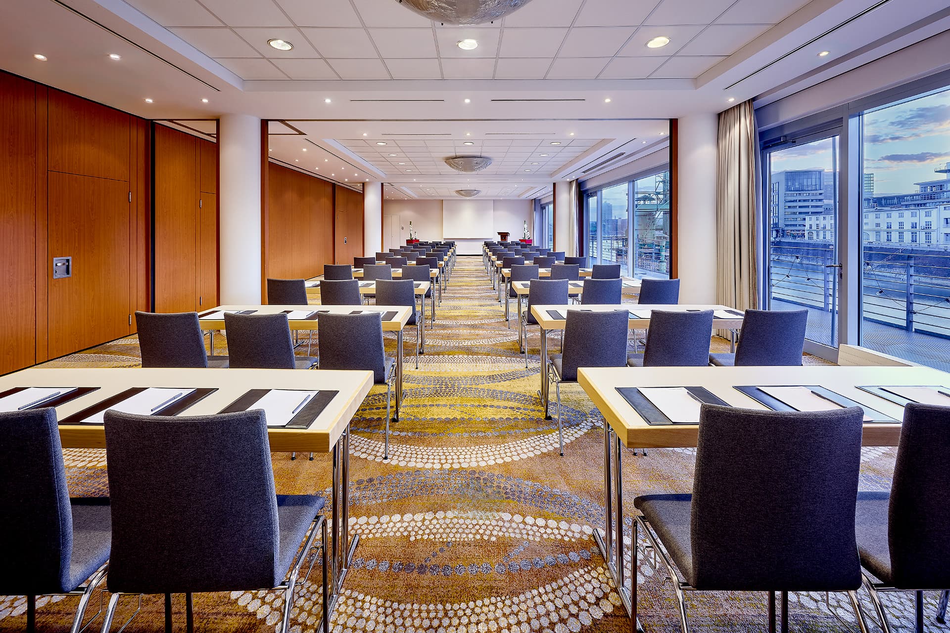 Courtyard by Marriott Düsseldorf Hafen