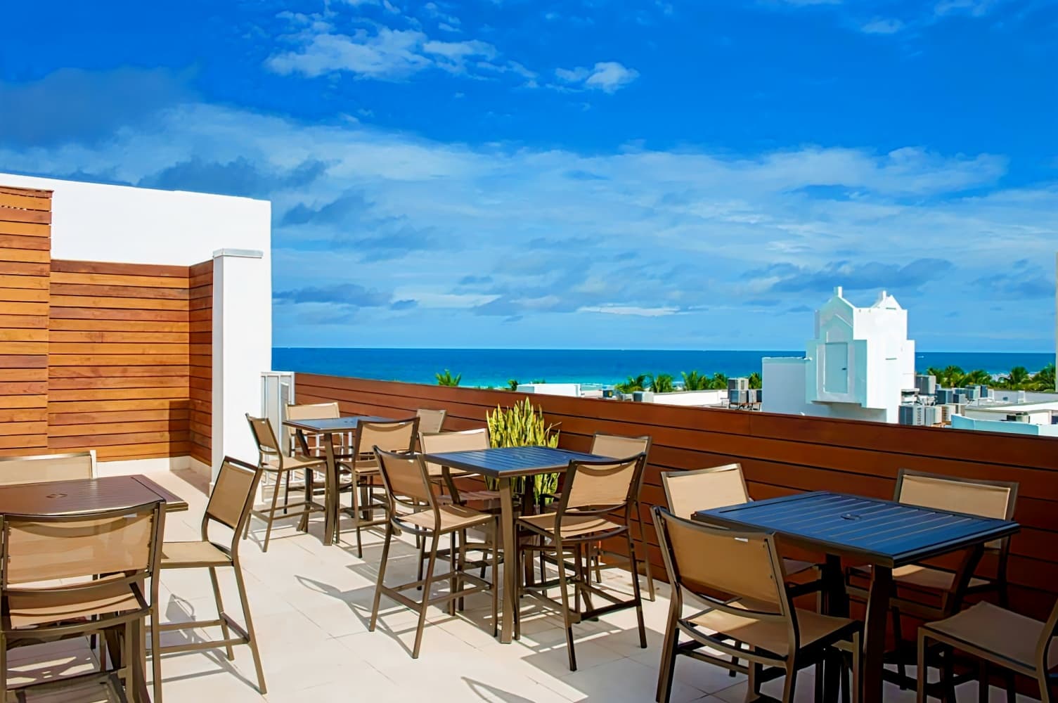 Winter Haven, Autograph Collection