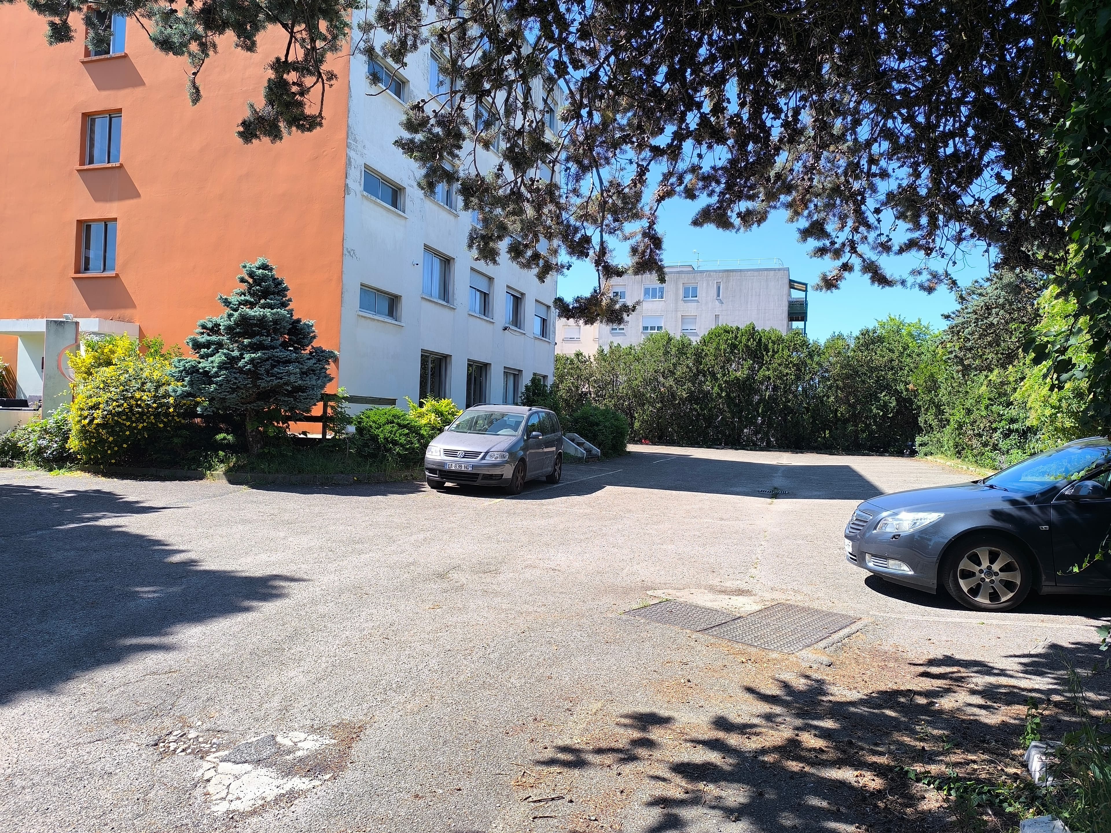 Adonis Lyon Est Artys Hotel