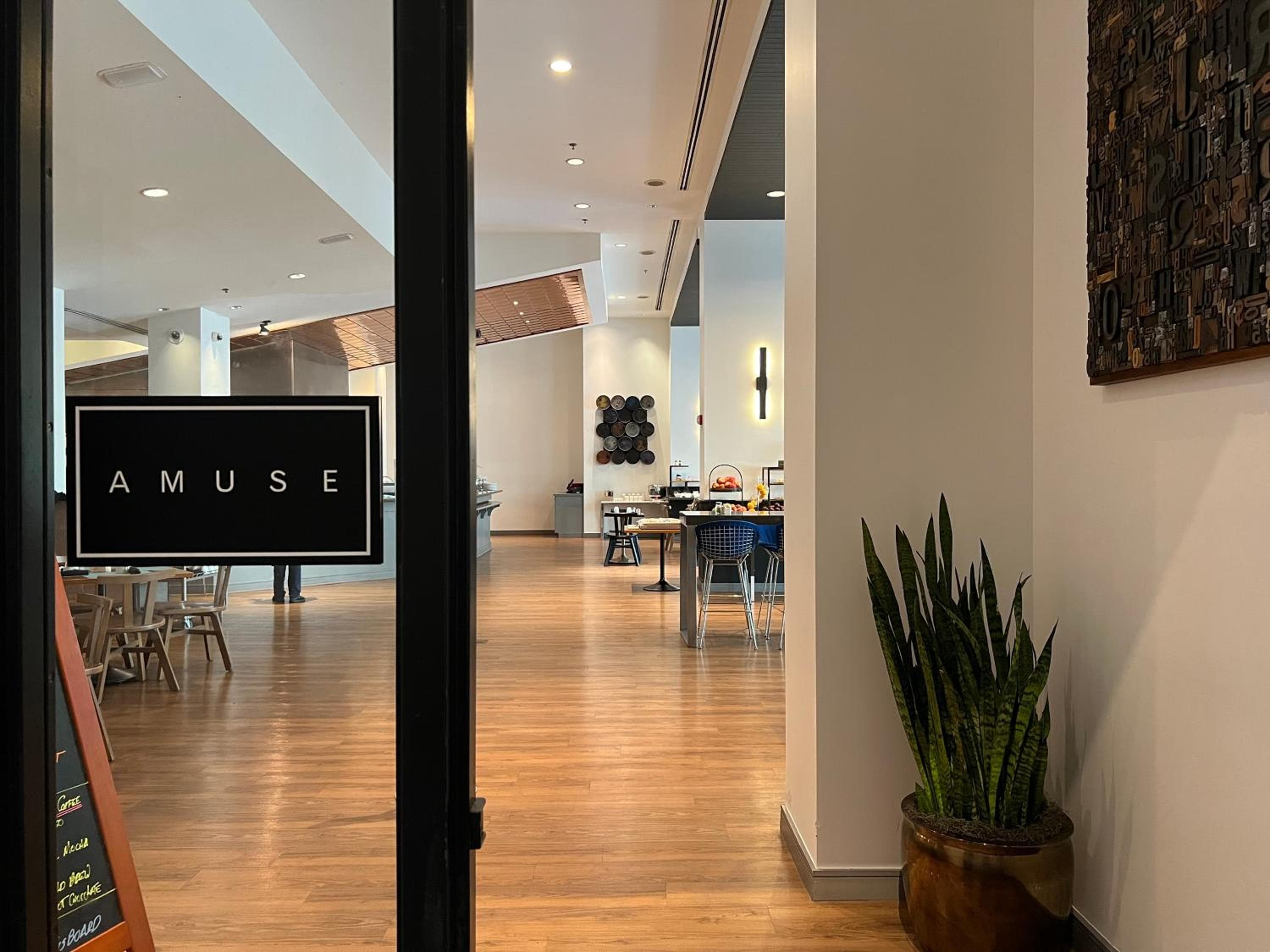 Le Meridien Boston Cambridge