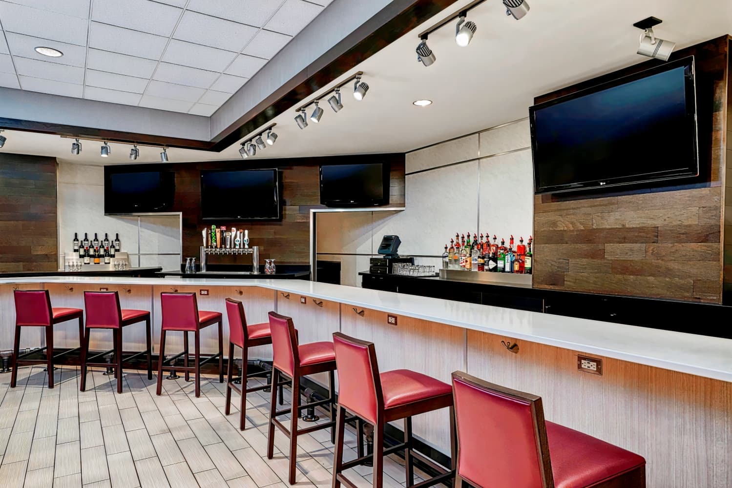 Sheraton Milwaukee Brookfield