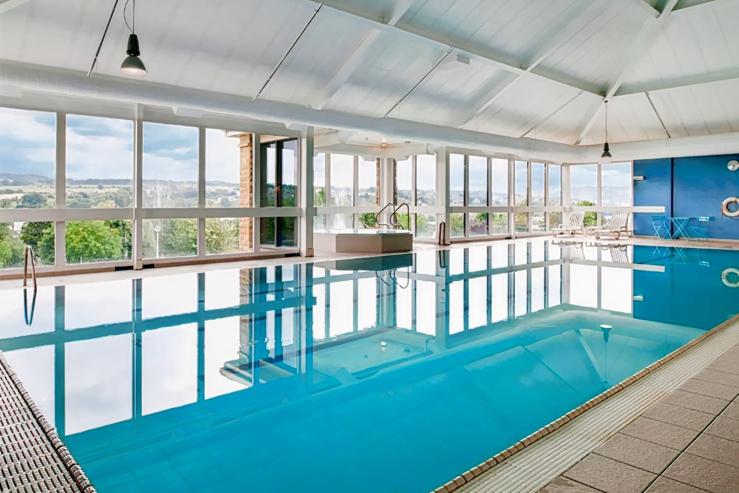 Holiday Inn Leeds Brighouse