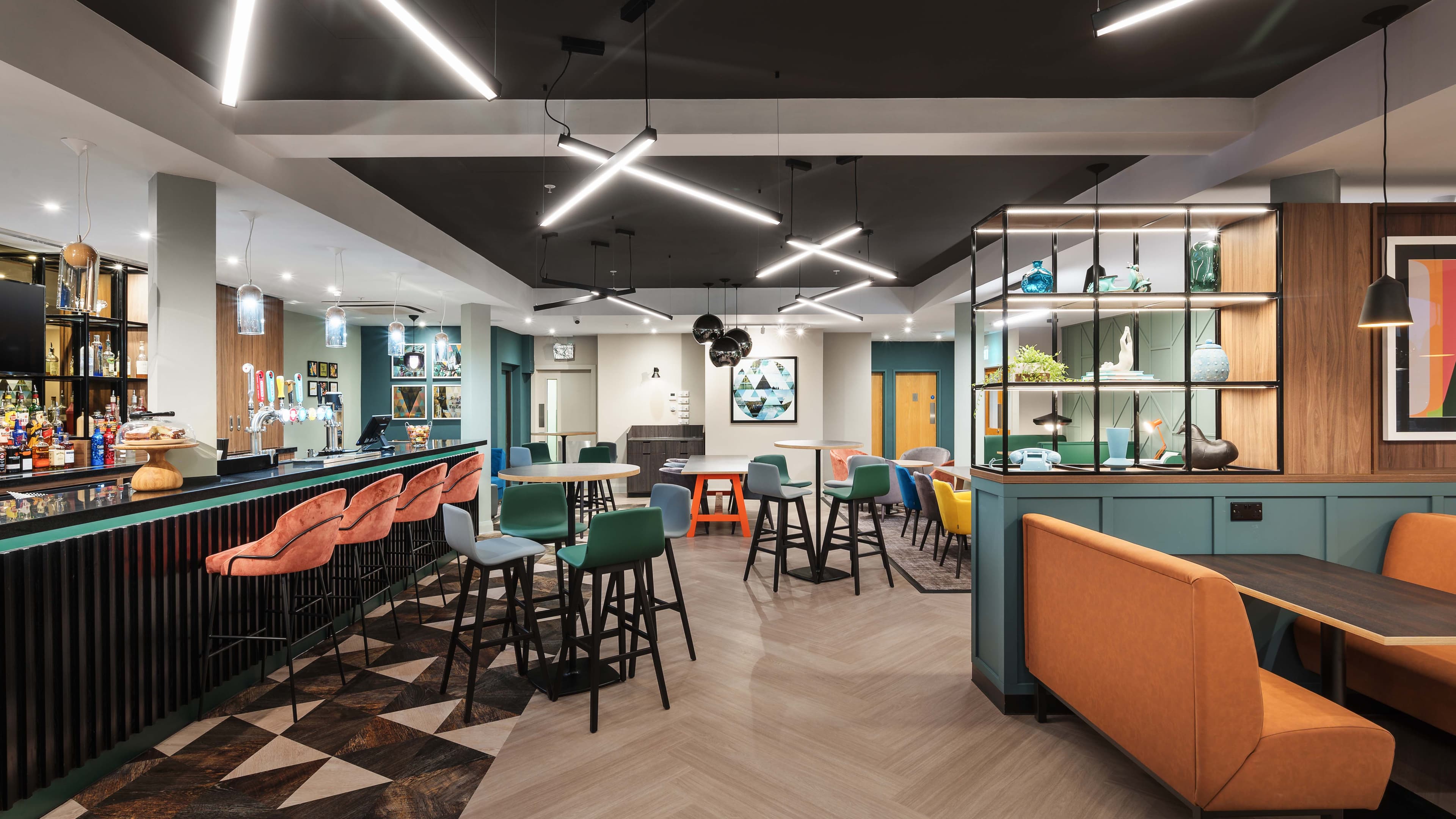 Holiday Inn Lincoln, an IHG Hotel