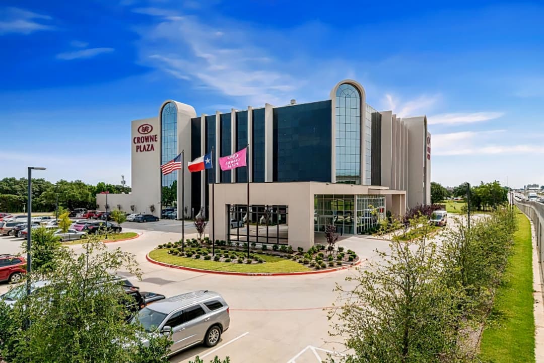 Crowne Plaza Suites Arlington - Ballpark - Stadium