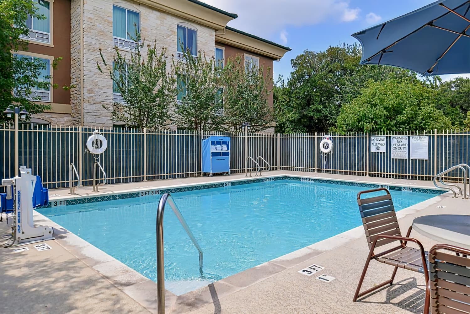 Holiday Inn Express & Suites Austin SW - Sunset Valley