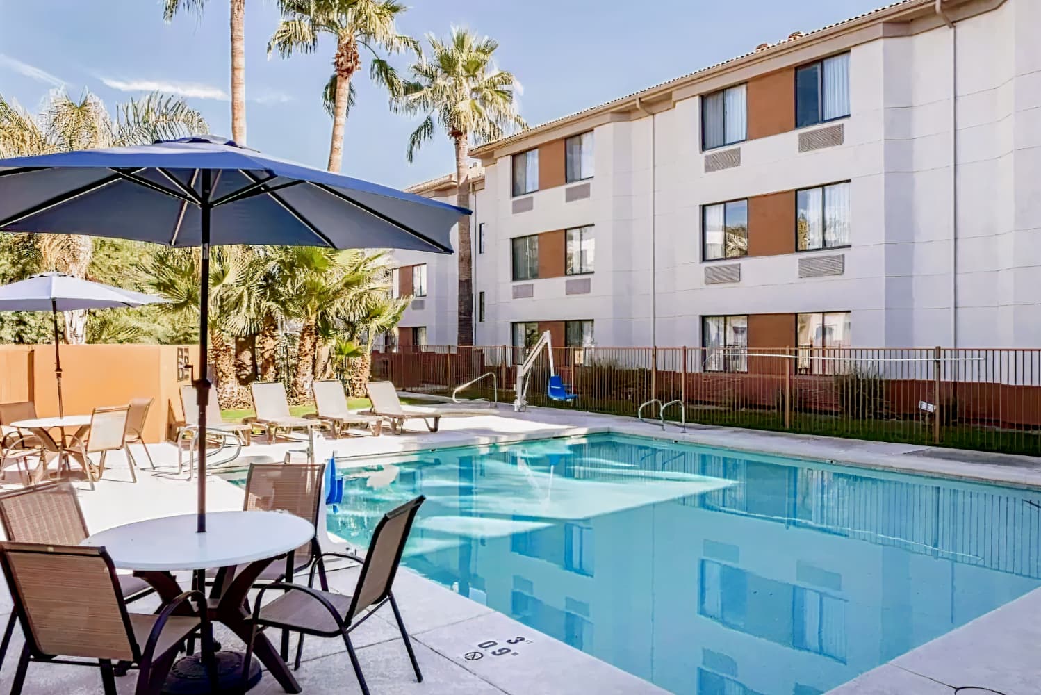 Sky Harbor Airport Inn (Old)