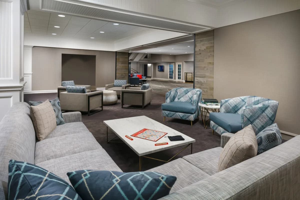 Hotel Caza Fisherman’s Wharf