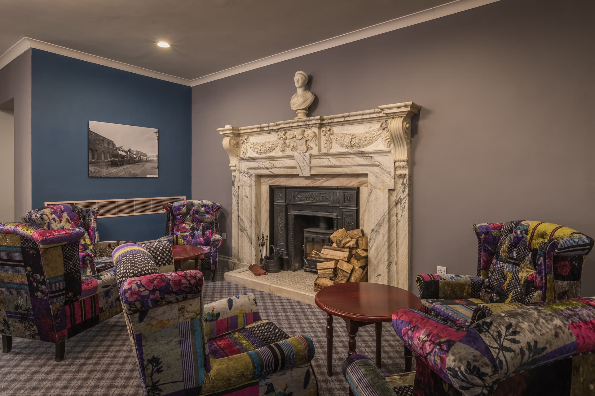 The Crewe Arms Hotel (old)