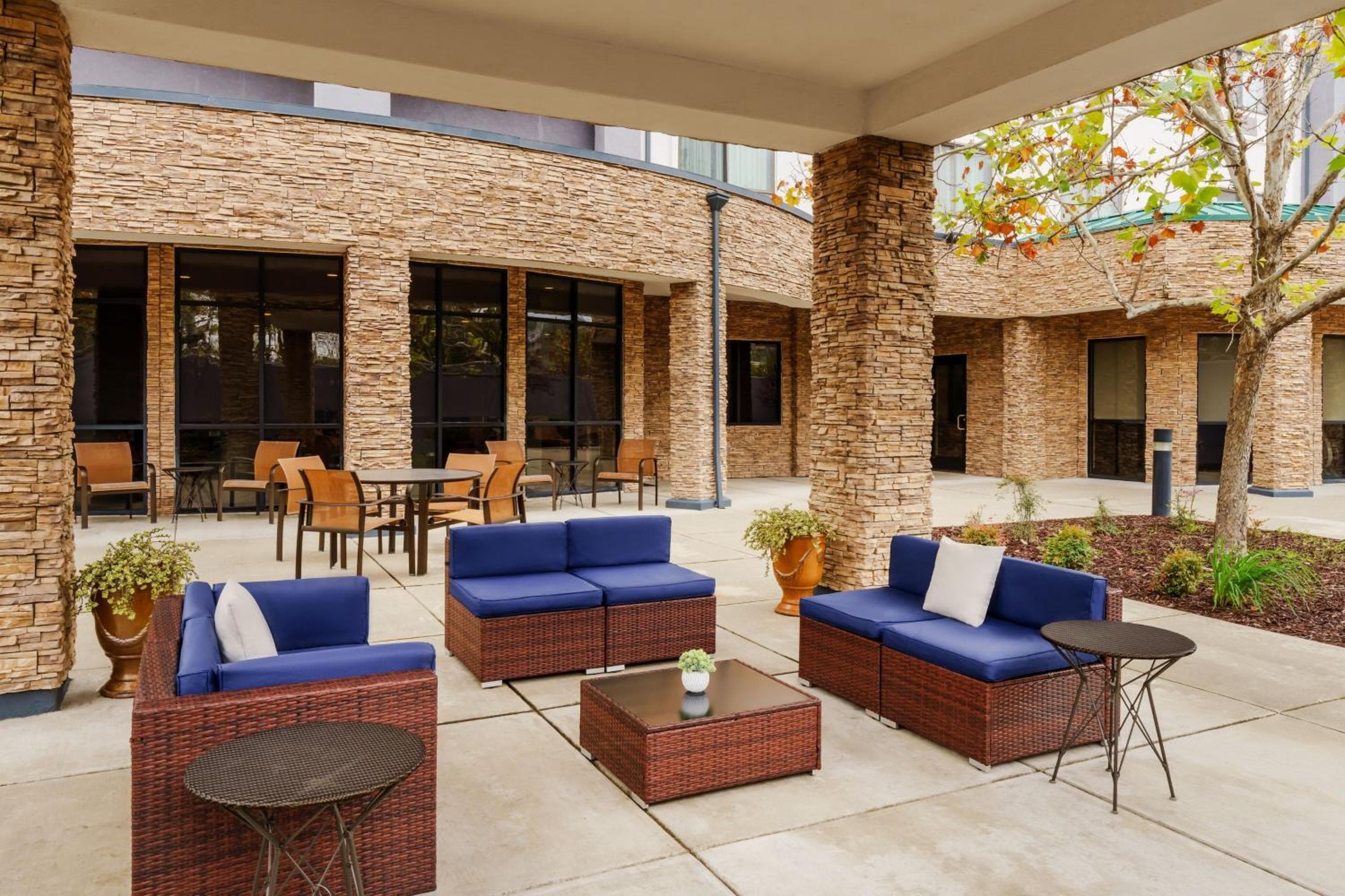 Courtyard by Marriott Sacramento Folsom