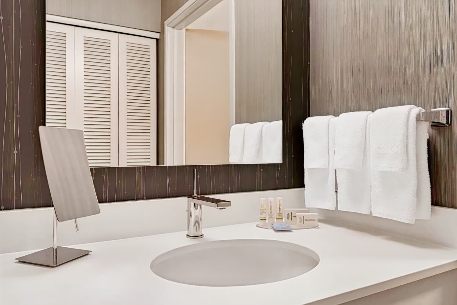 Courtyard by Marriott Topeka