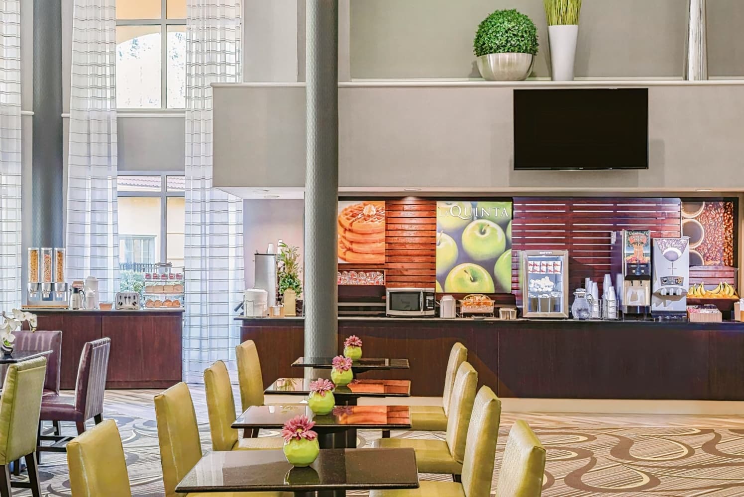 La Quinta Inn & Suites by Wyndham Univ Area Chapel Hill (old)