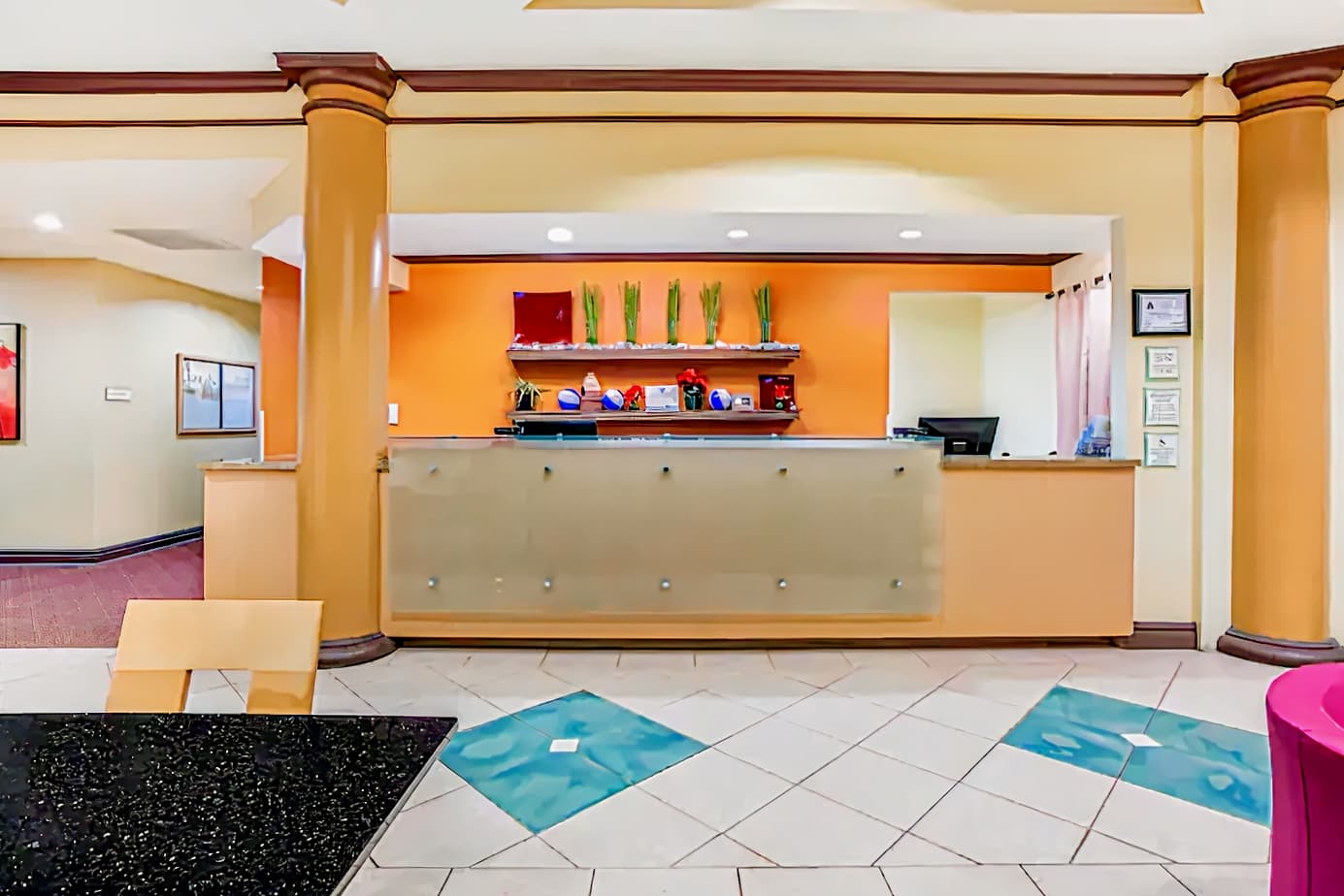 La Quinta Inn & Suites by Wyndham Univ Area Chapel Hill (old)