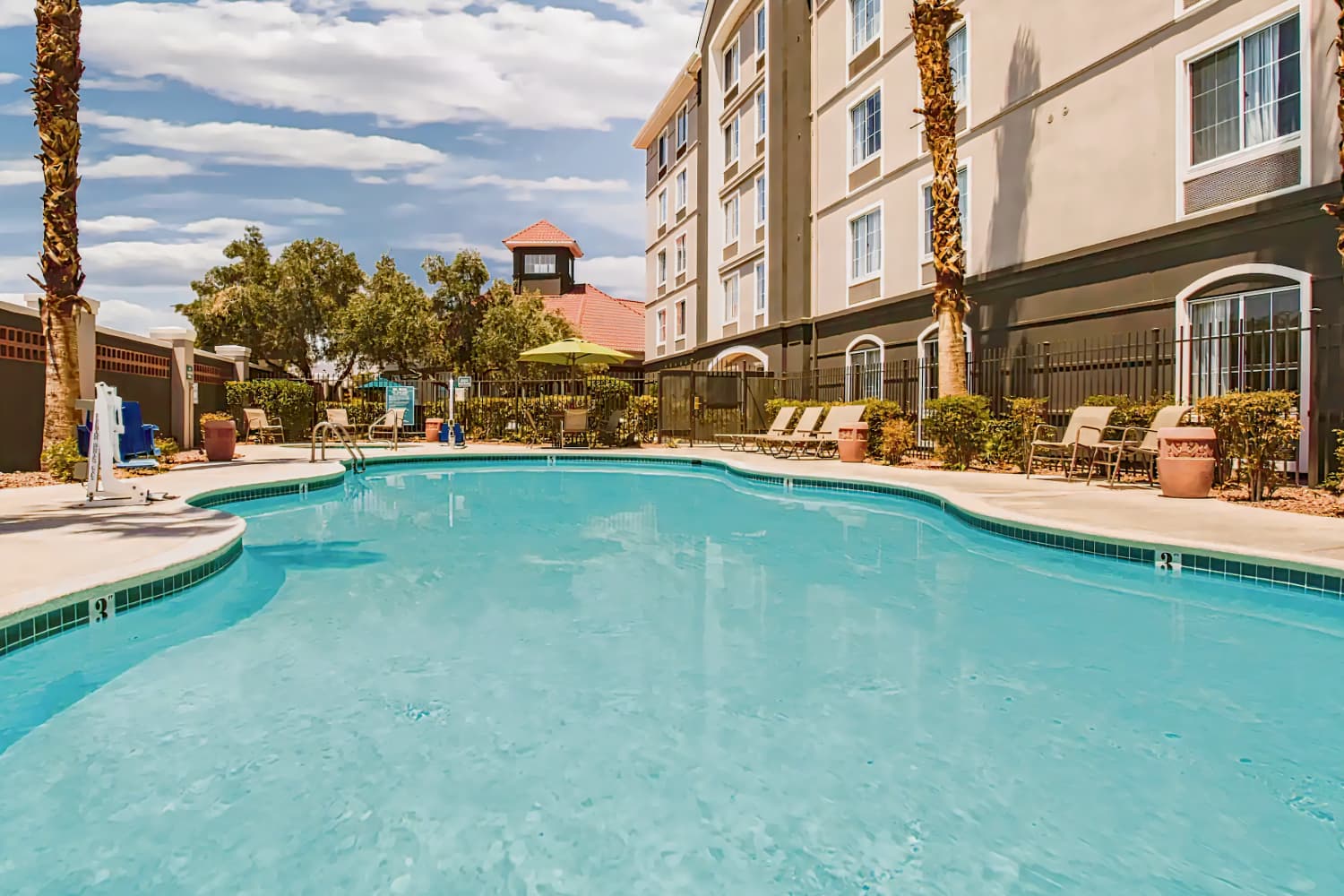 La Quinta Inn & Suites by Wyndham Las Vegas Summerlin Tech