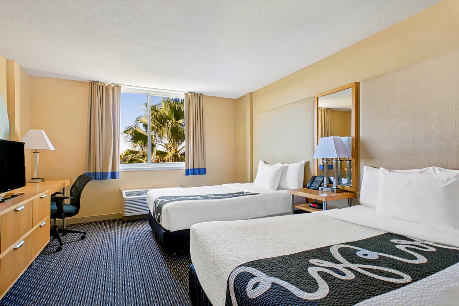 La Quinta Inn & Suites by Wyndham Sunrise