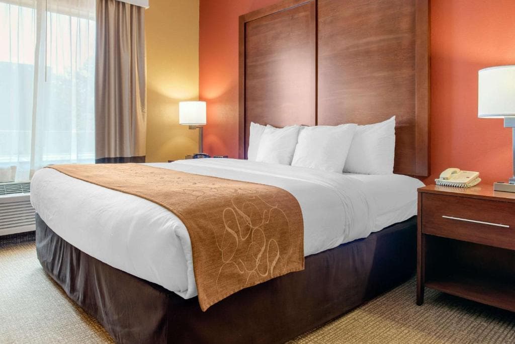 Comfort Suites Louisville Airport