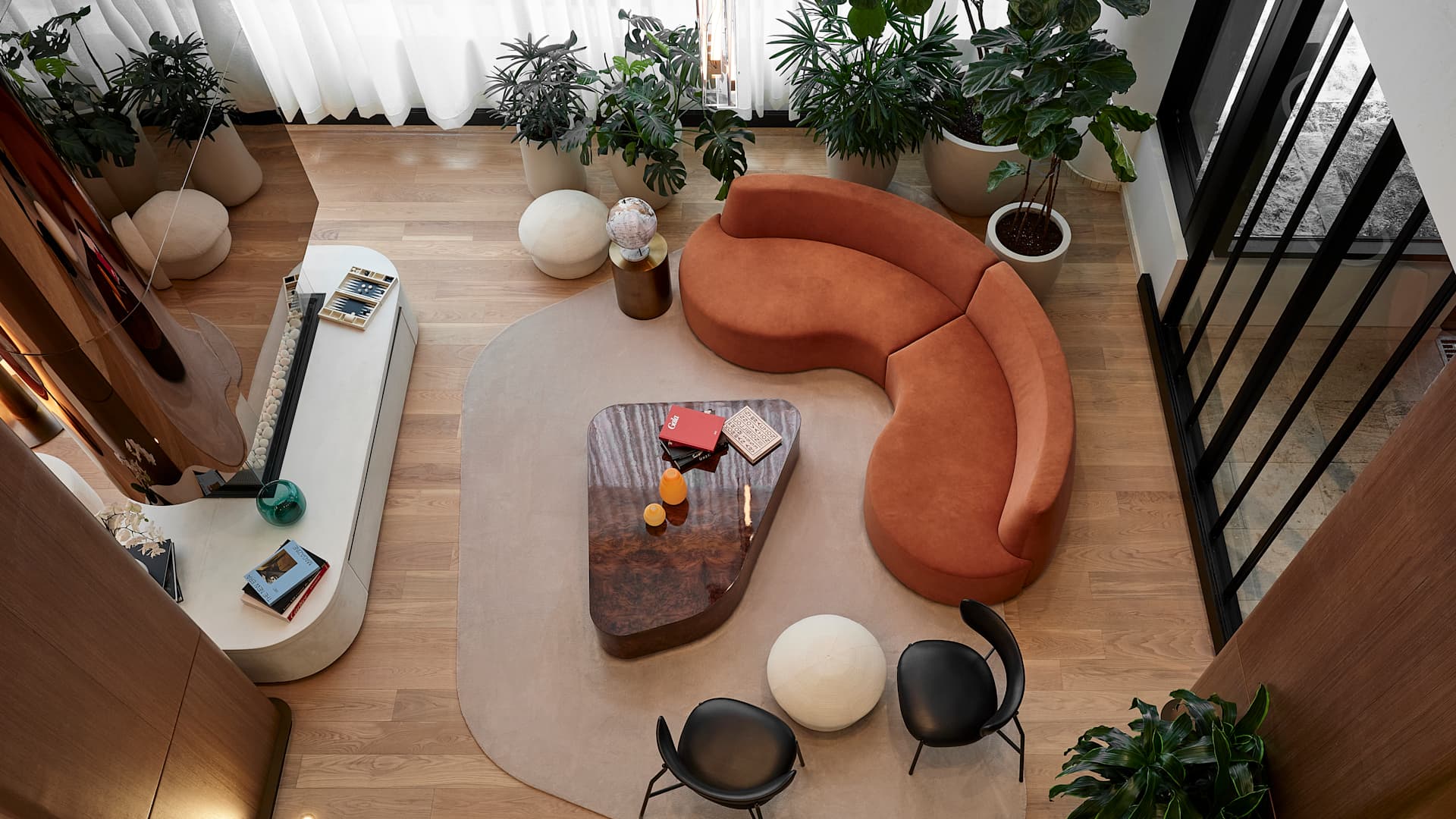 Vogue Hotel Montreal Downtown, Curio Collection by Hilton