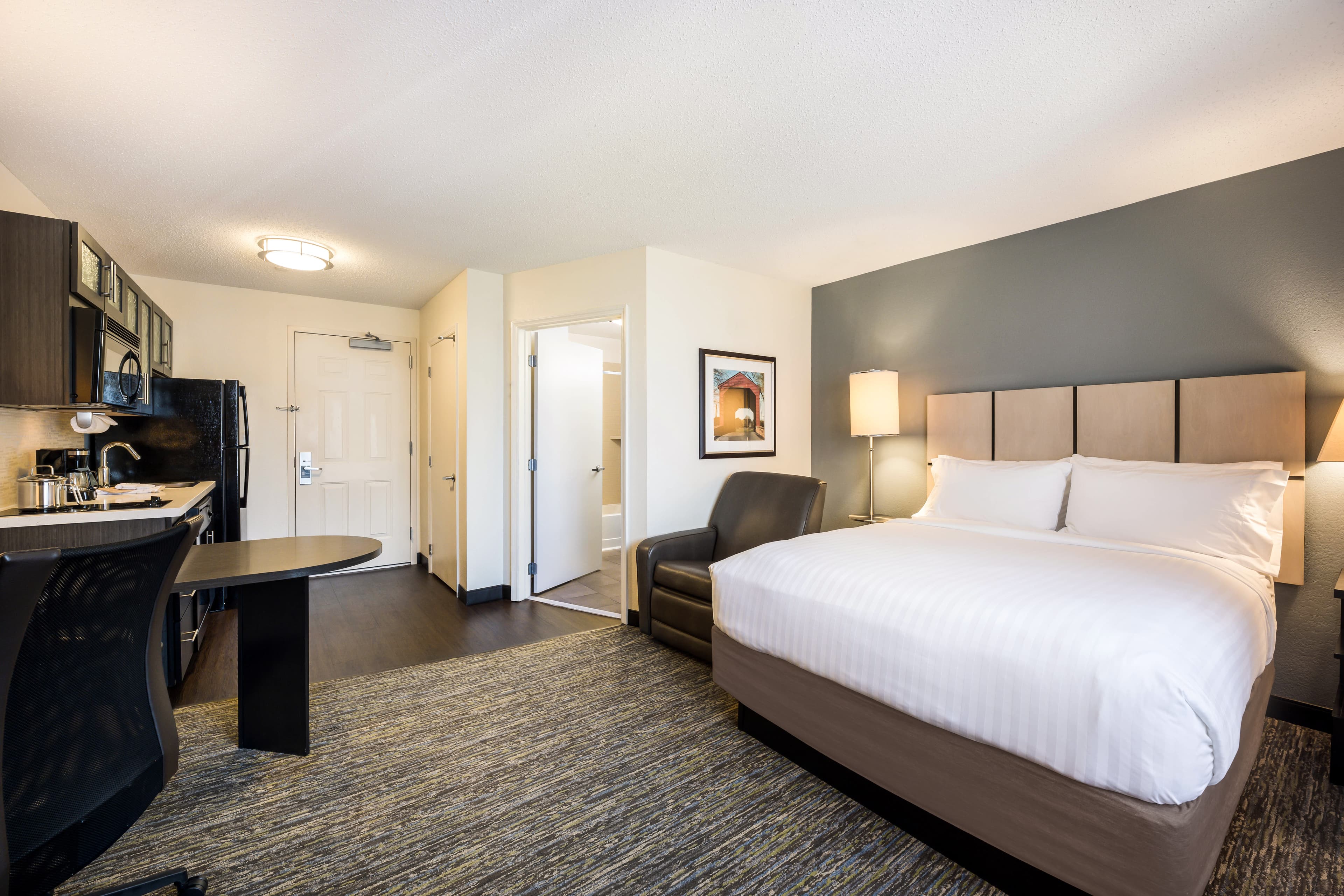 Sonesta Simply Suites Detroit Ann Arbor