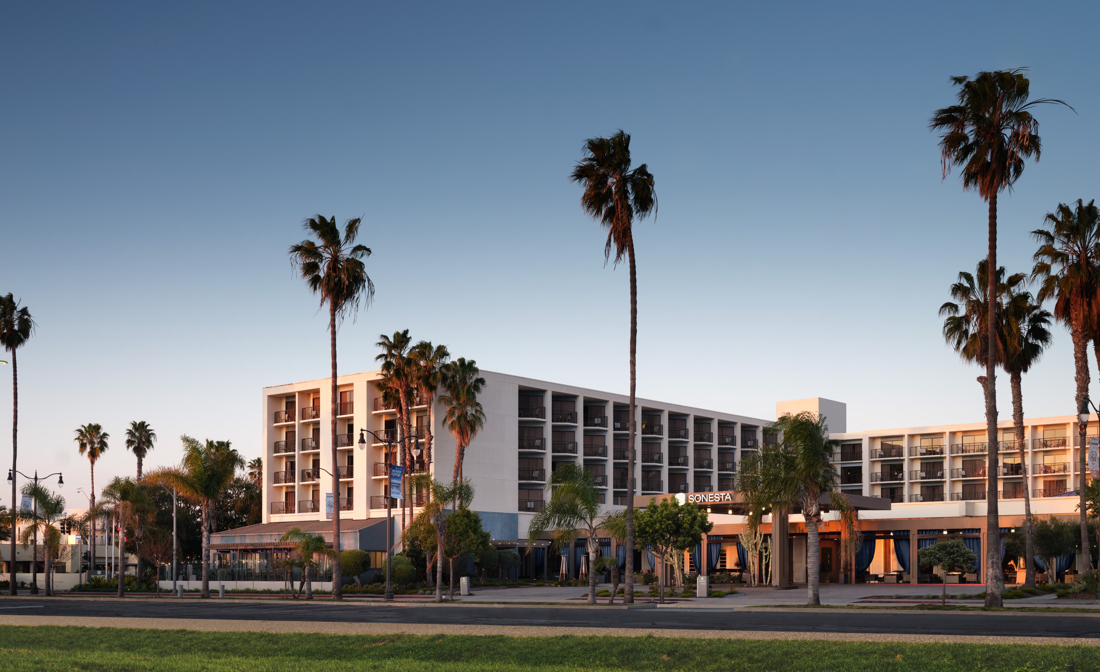 Sonesta Redondo Beach & Marina