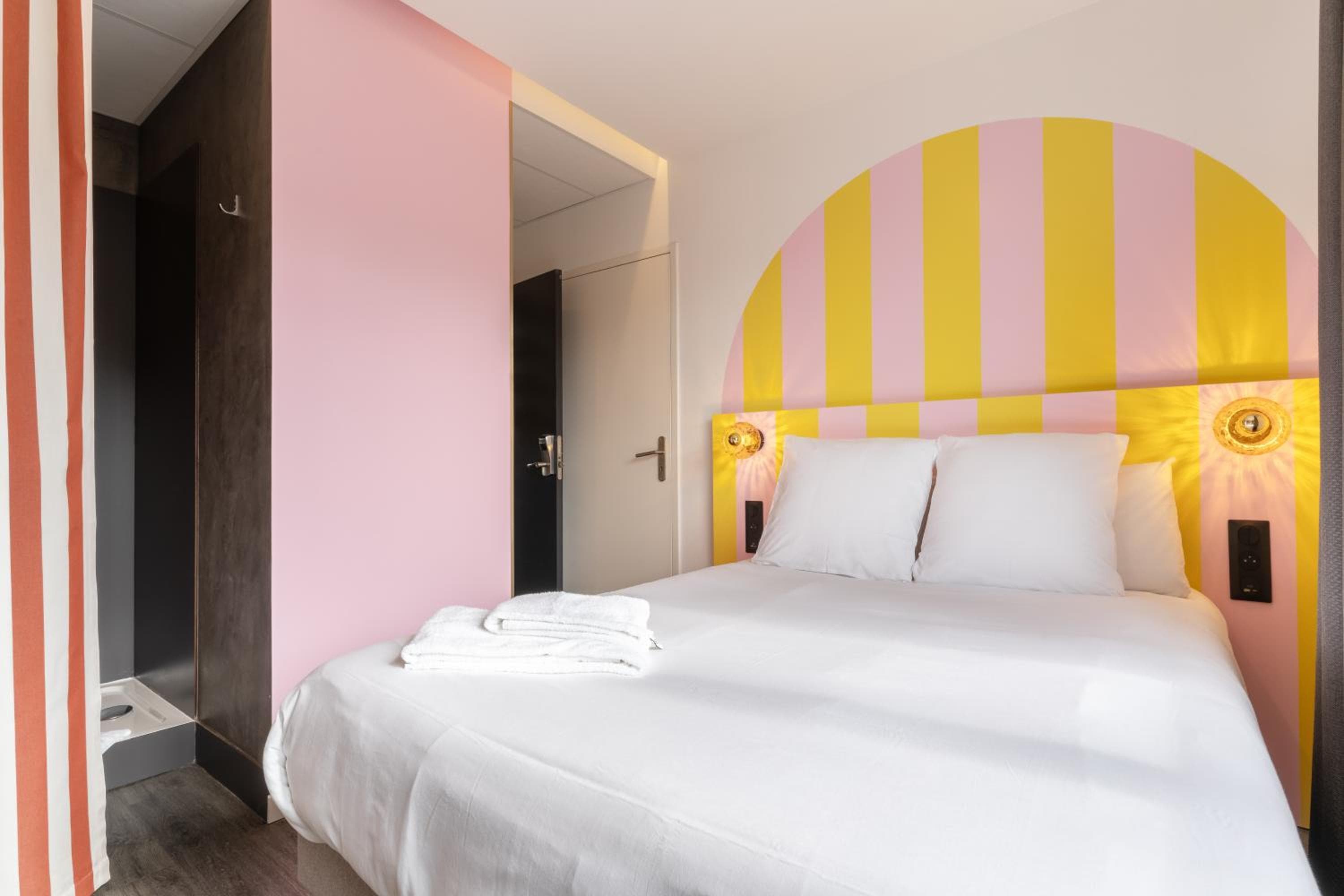 DEMAIN Hôtel & Conciergerie