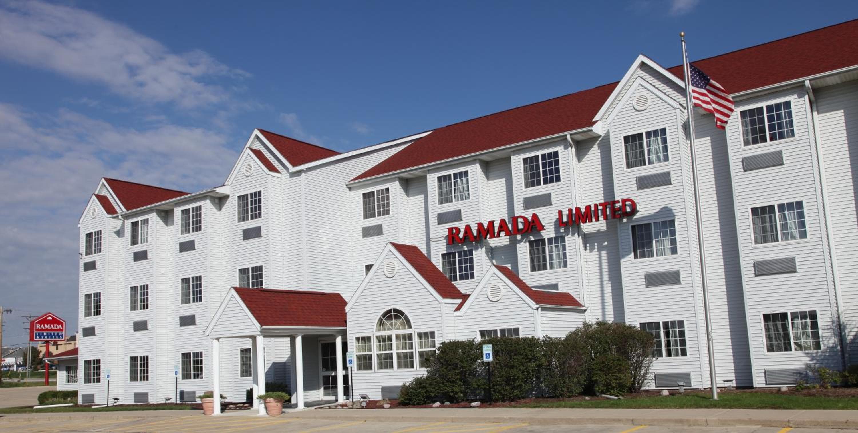 Ramada Limited by Wyndham, Bloomington I-55 & I-74 IL