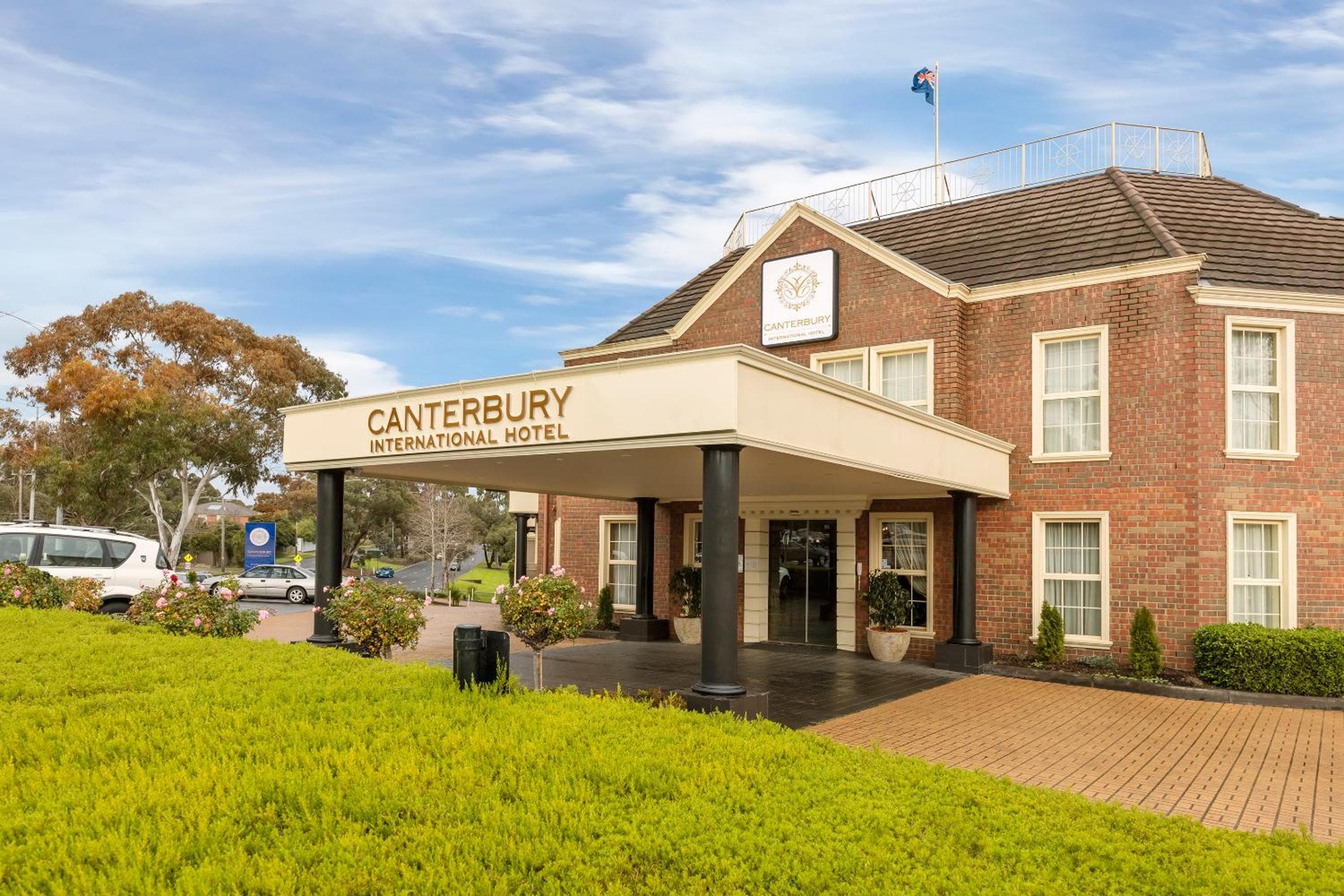 Canterbury International Hotel