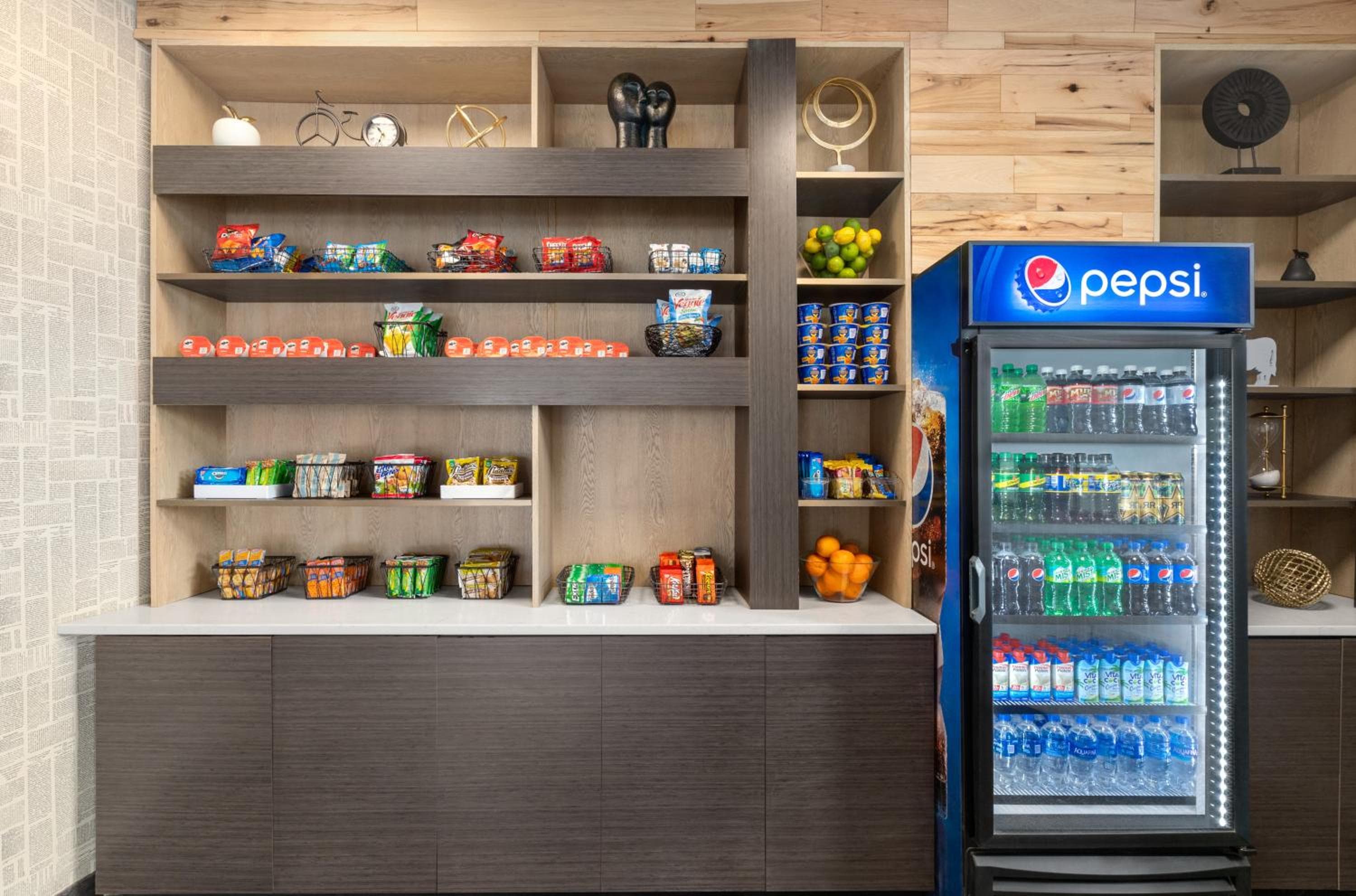 Holiday Inn Philadelphia Arpt-Stadium Area by IHG