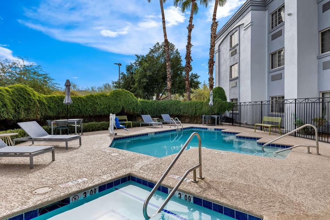 Spark by Hilton Glendale Peoria Phoenix North