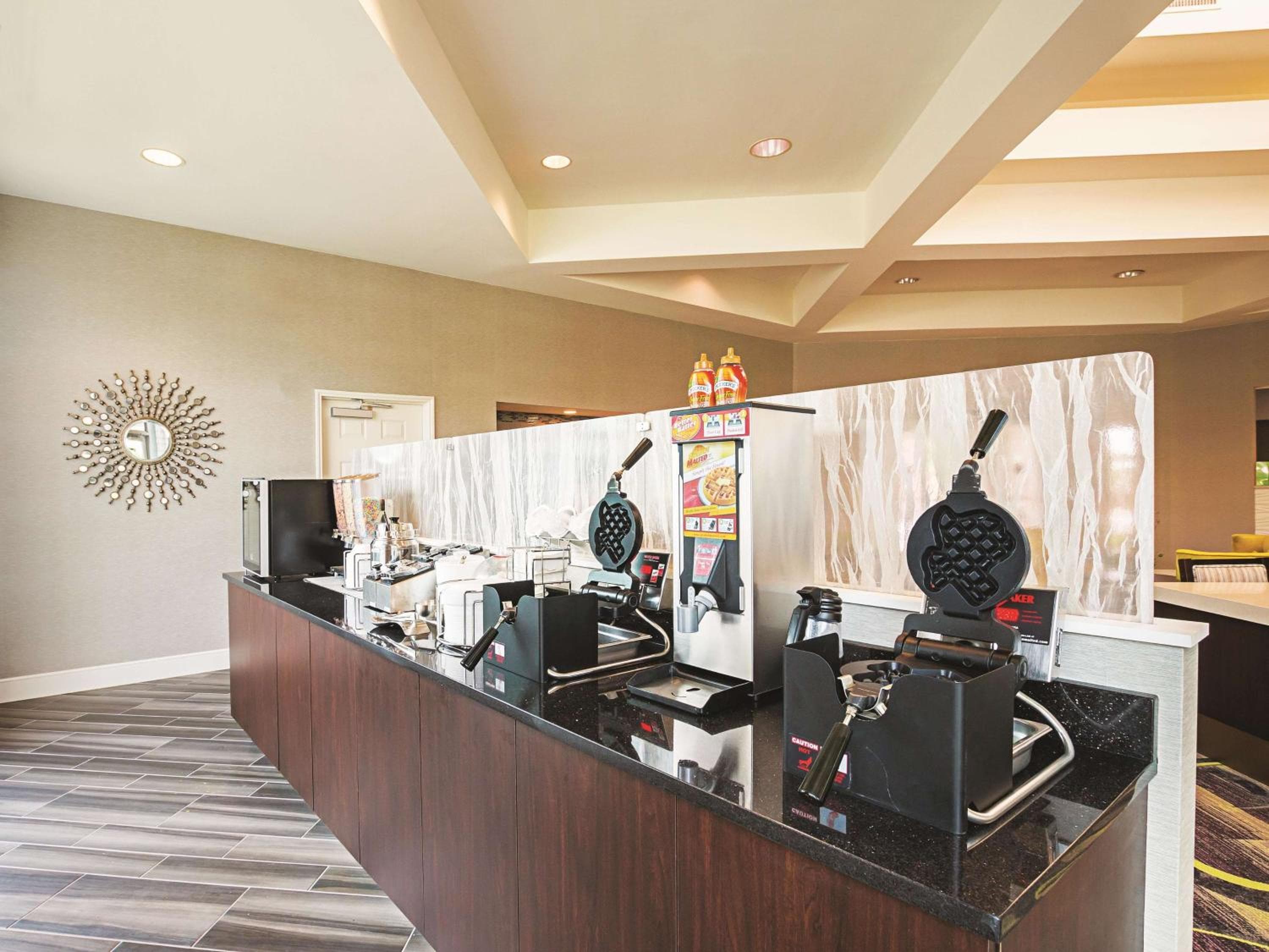 La Quinta by Wyndham Fort Worth City View