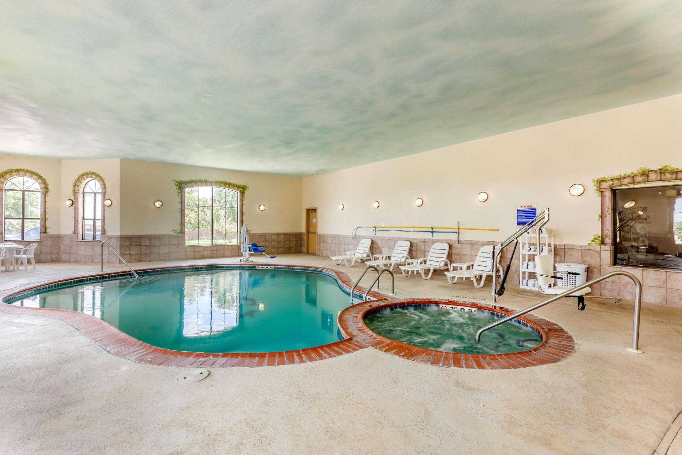 Sleep Inn & Suites Hewitt - South Waco