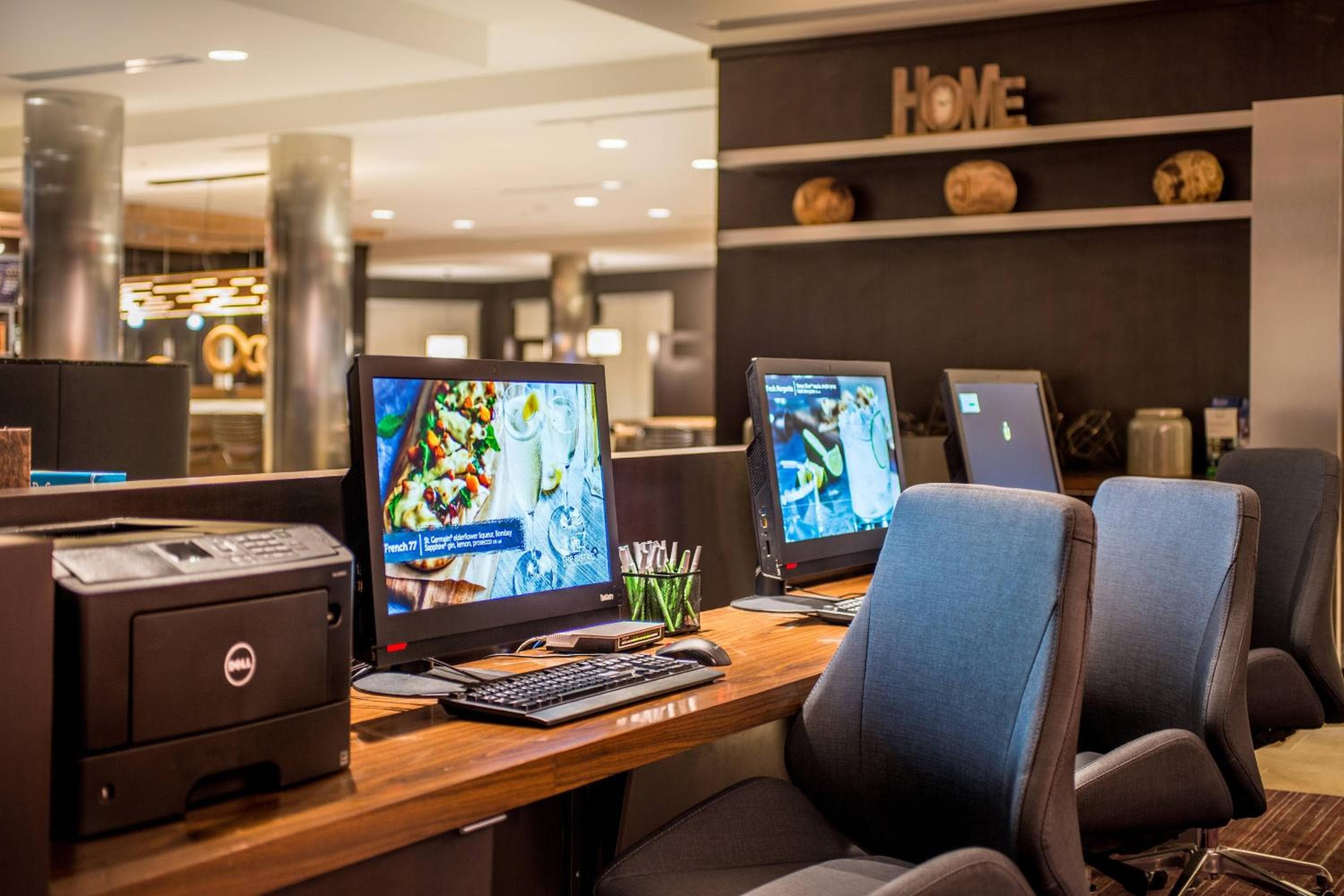 Courtyard by Marriott Detroit Farmington