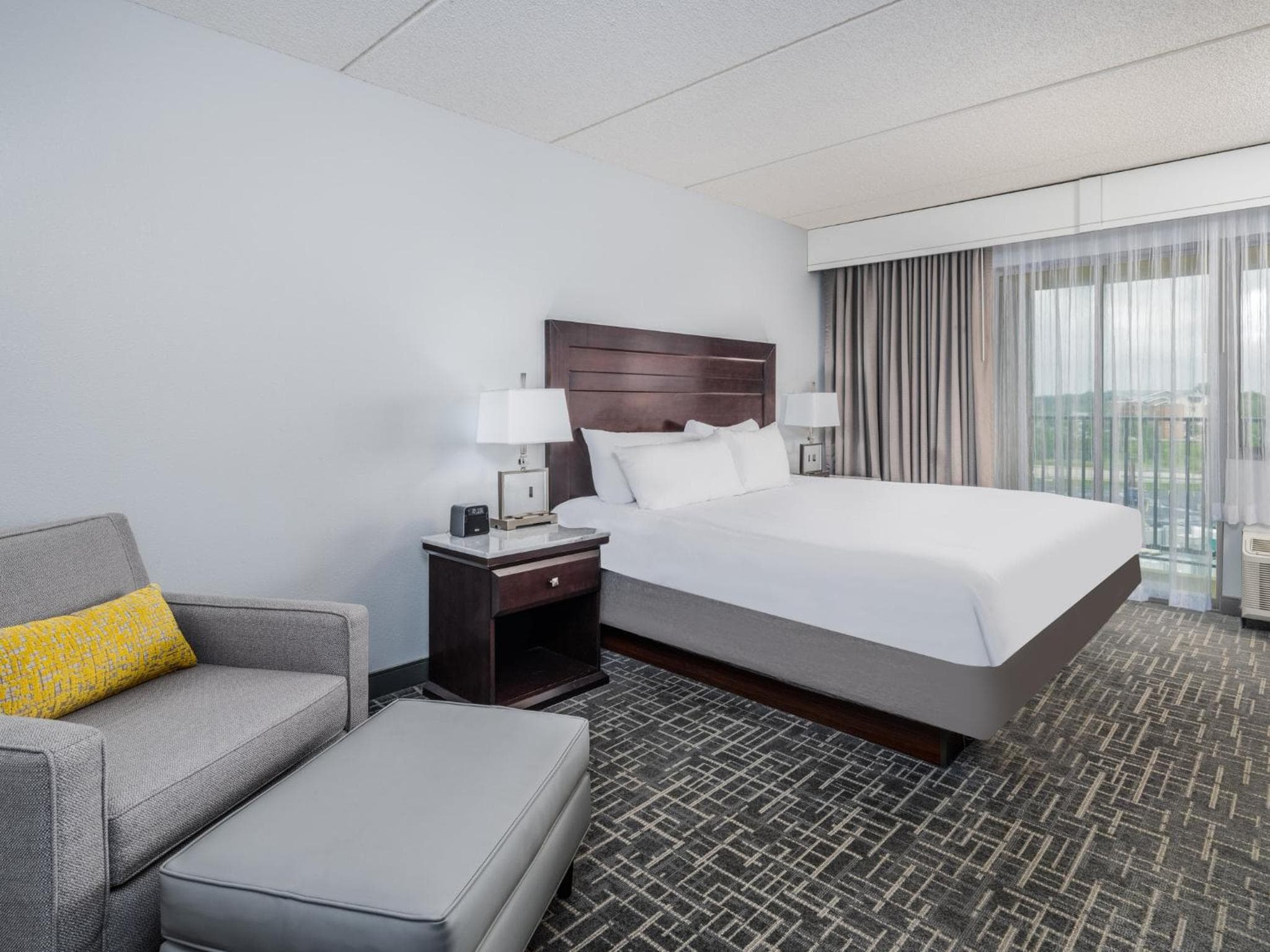 Crowne Plaza Milwaukee Airport by IHG