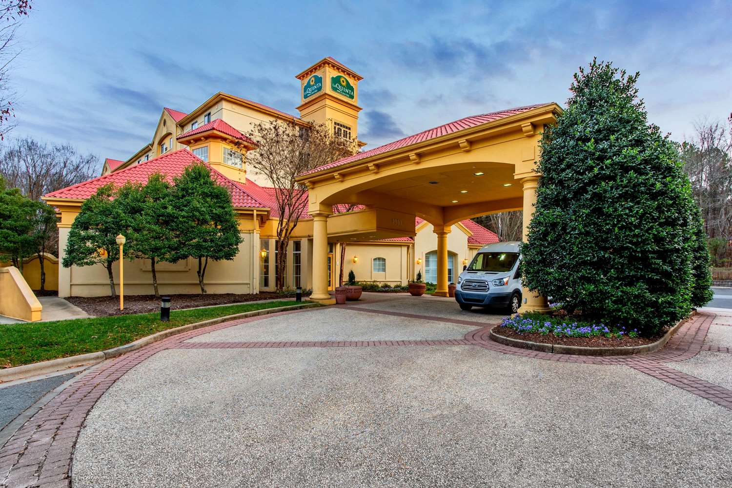 La Quinta Inn & Suites by Wyndham Raleigh/Durham Southpoint
