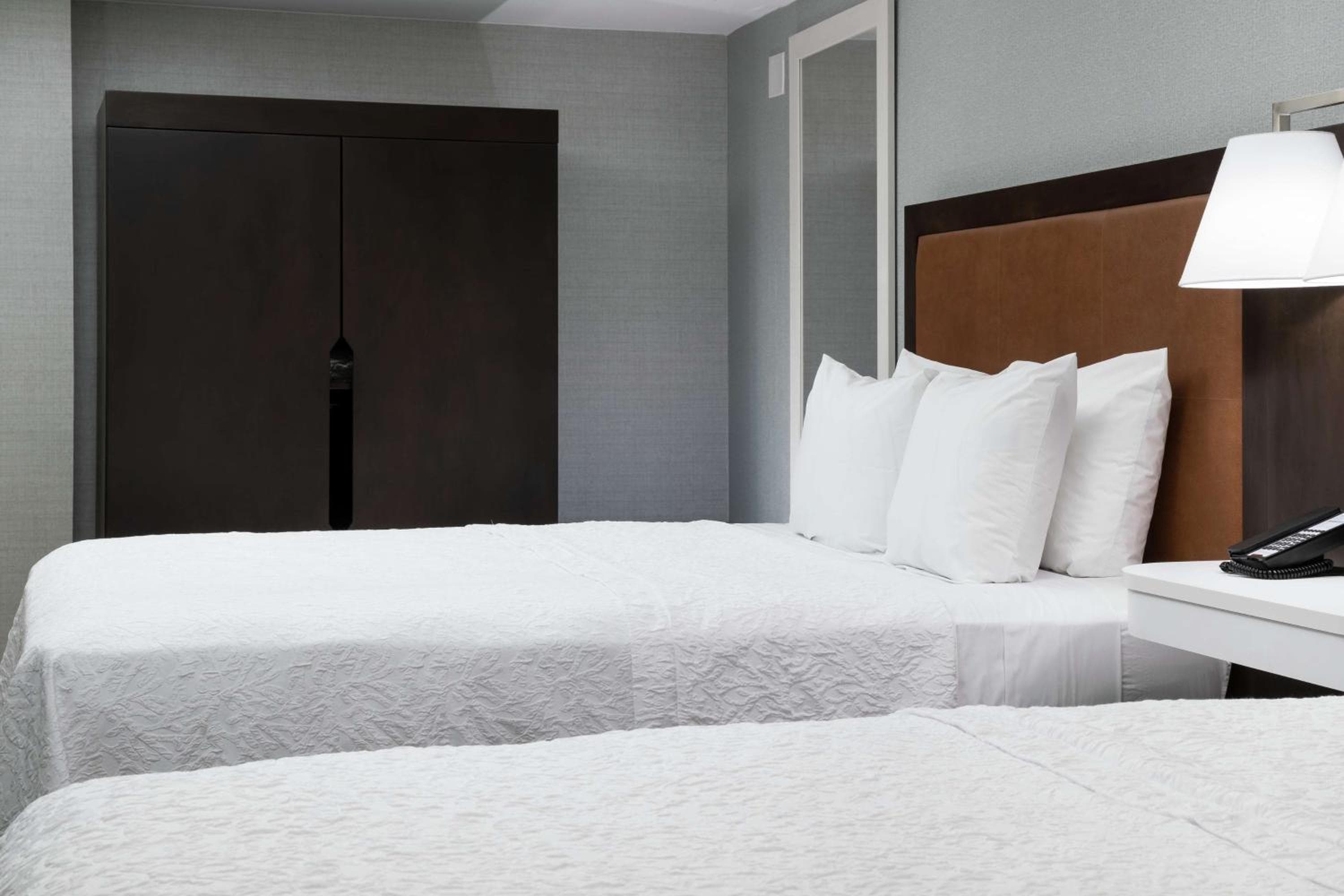 Hampton Inn & Suites Memphis at Beale Street