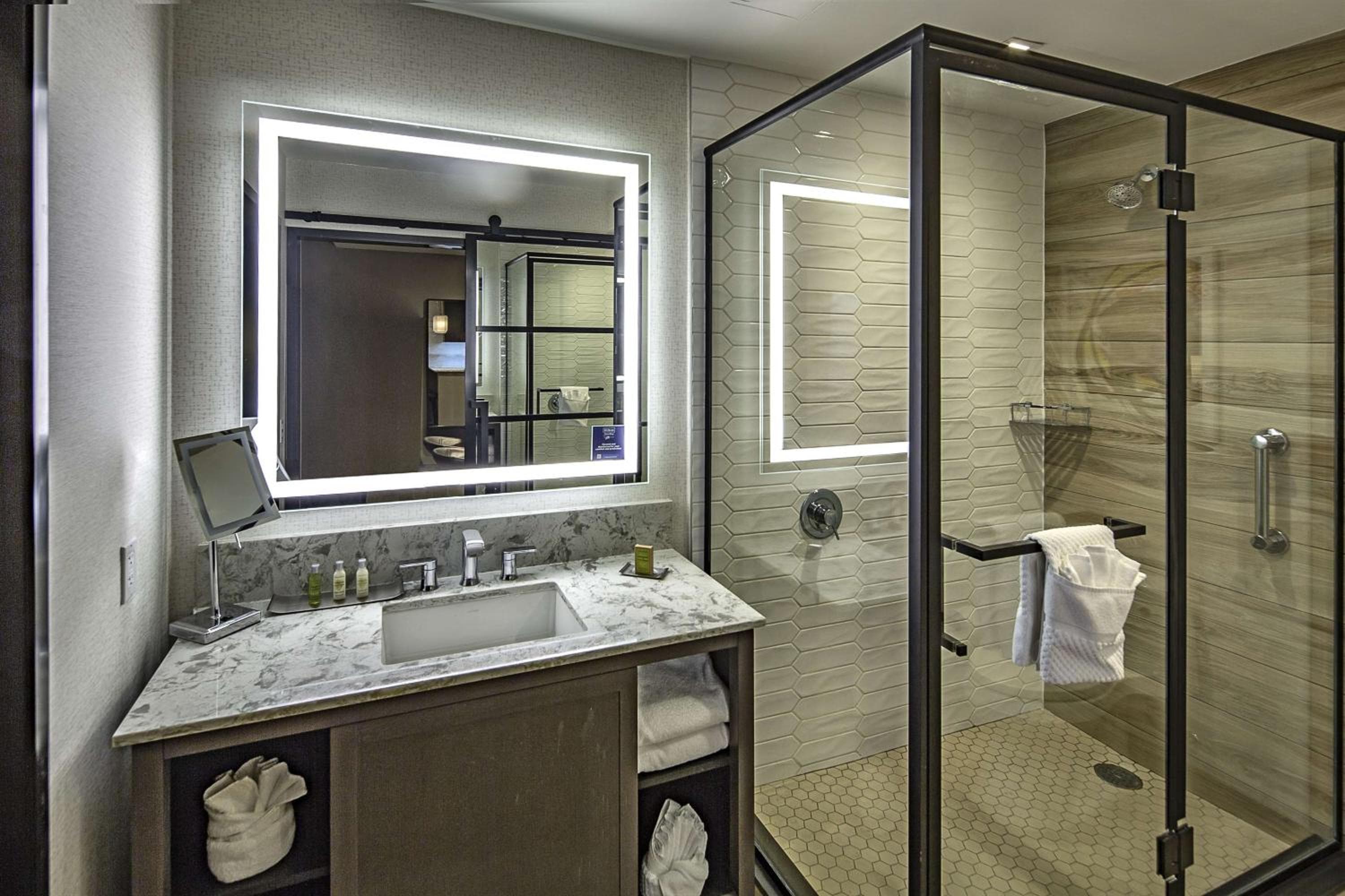 DoubleTree by Hilton Modesto