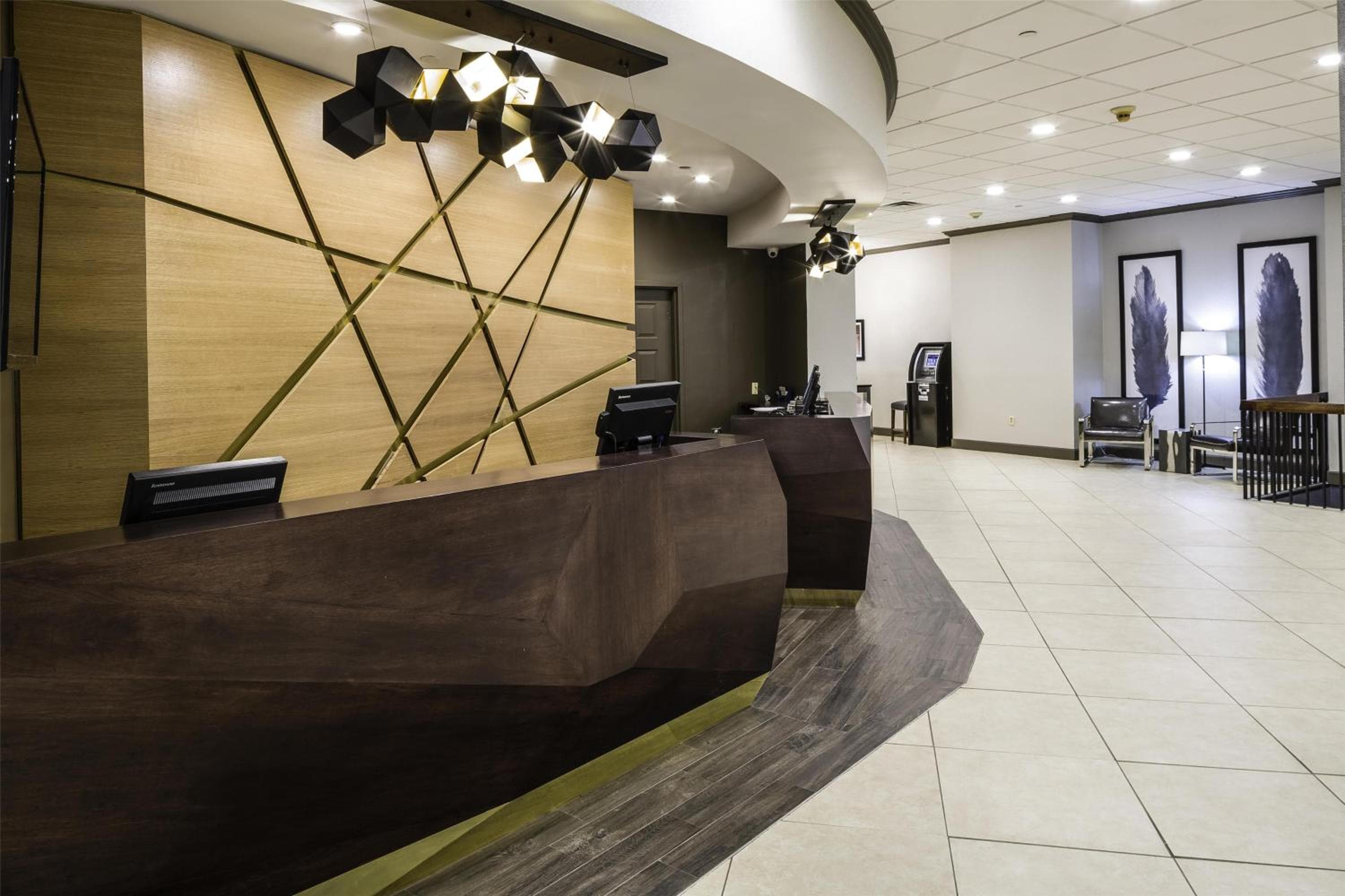 DoubleTree by Hilton Downtown Wilmington - Legal District
