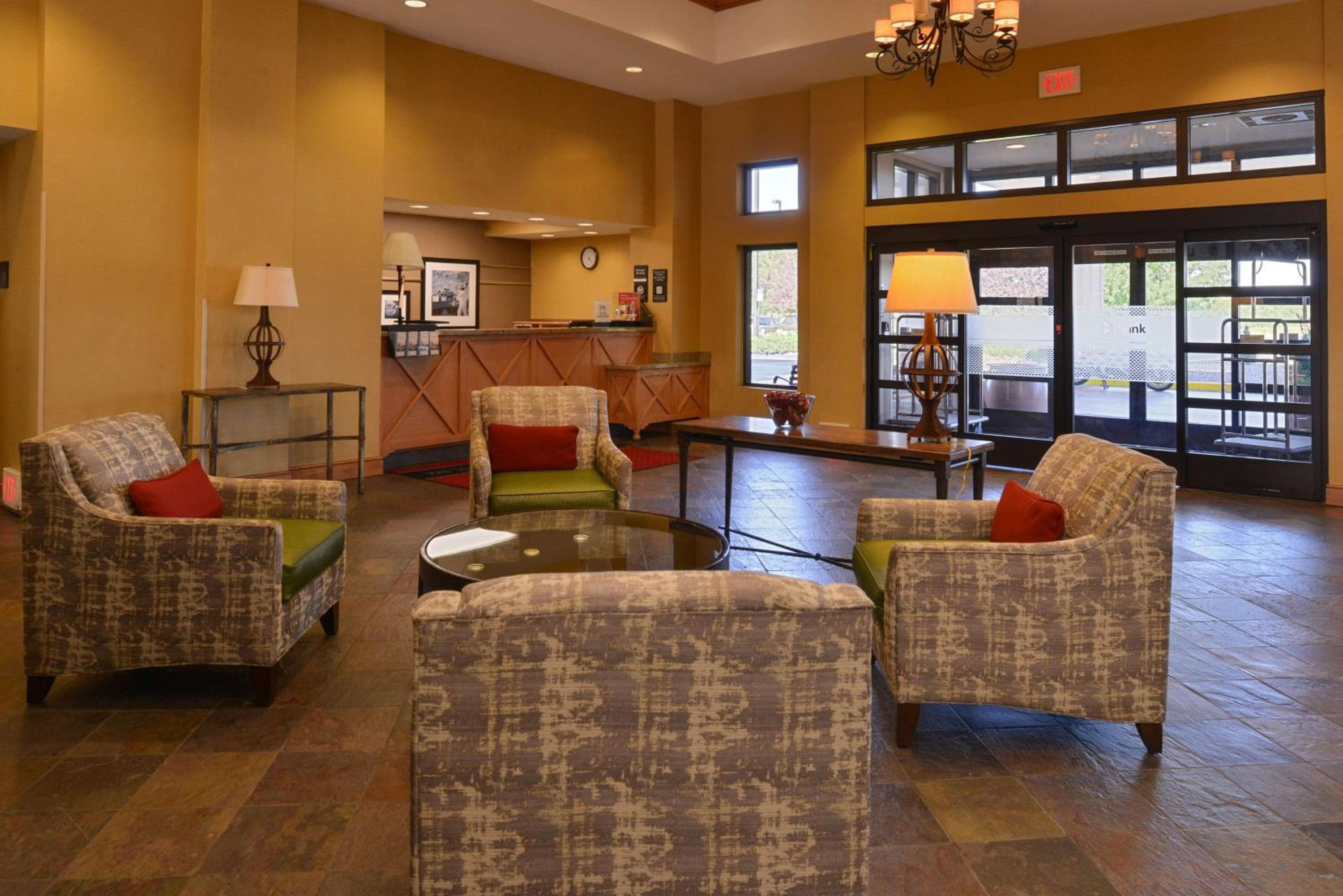 Hampton Inn & Suites Pueblo-Southgate