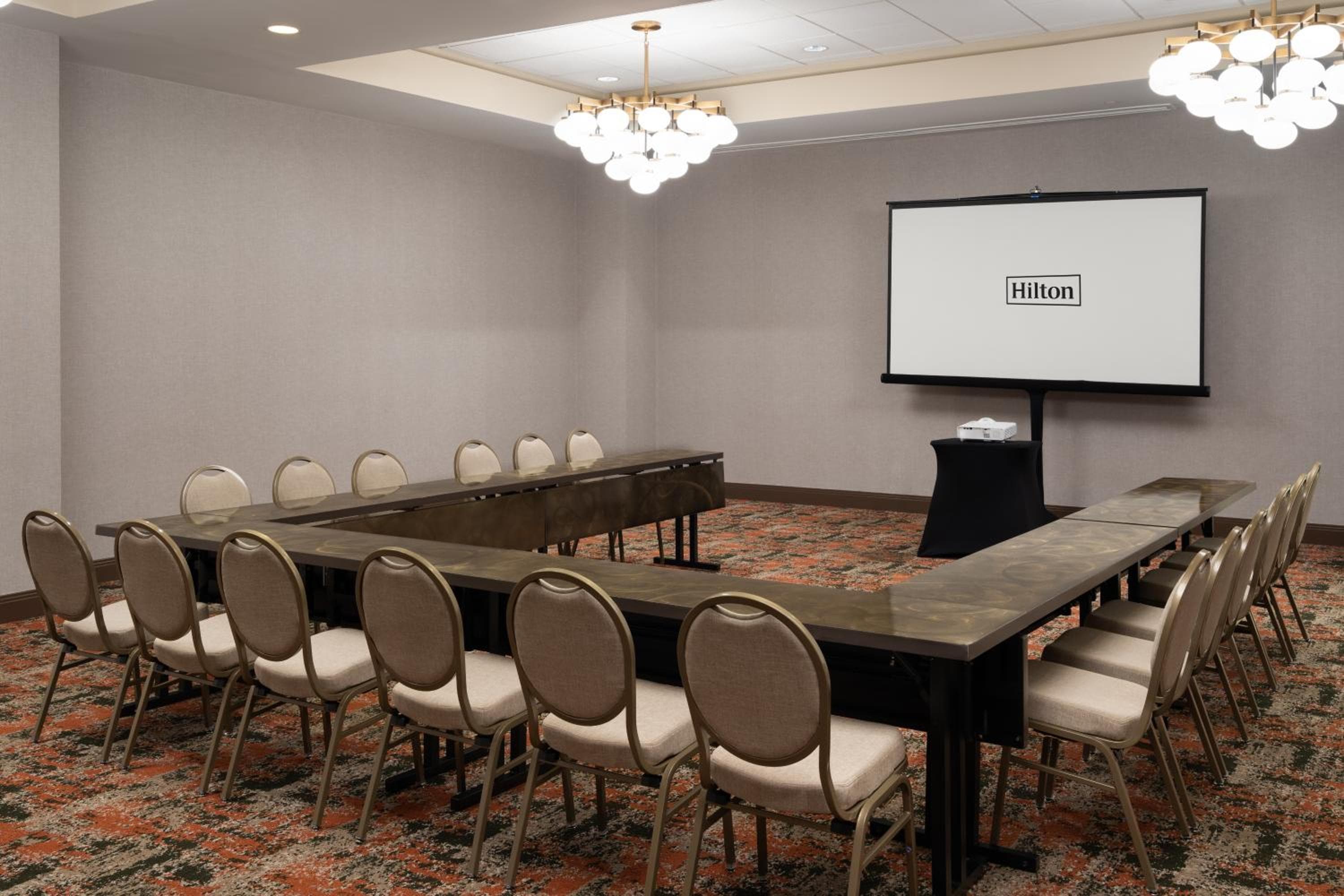Embassy Suites by Hilton Charleston Airport Hotel & Convention Center