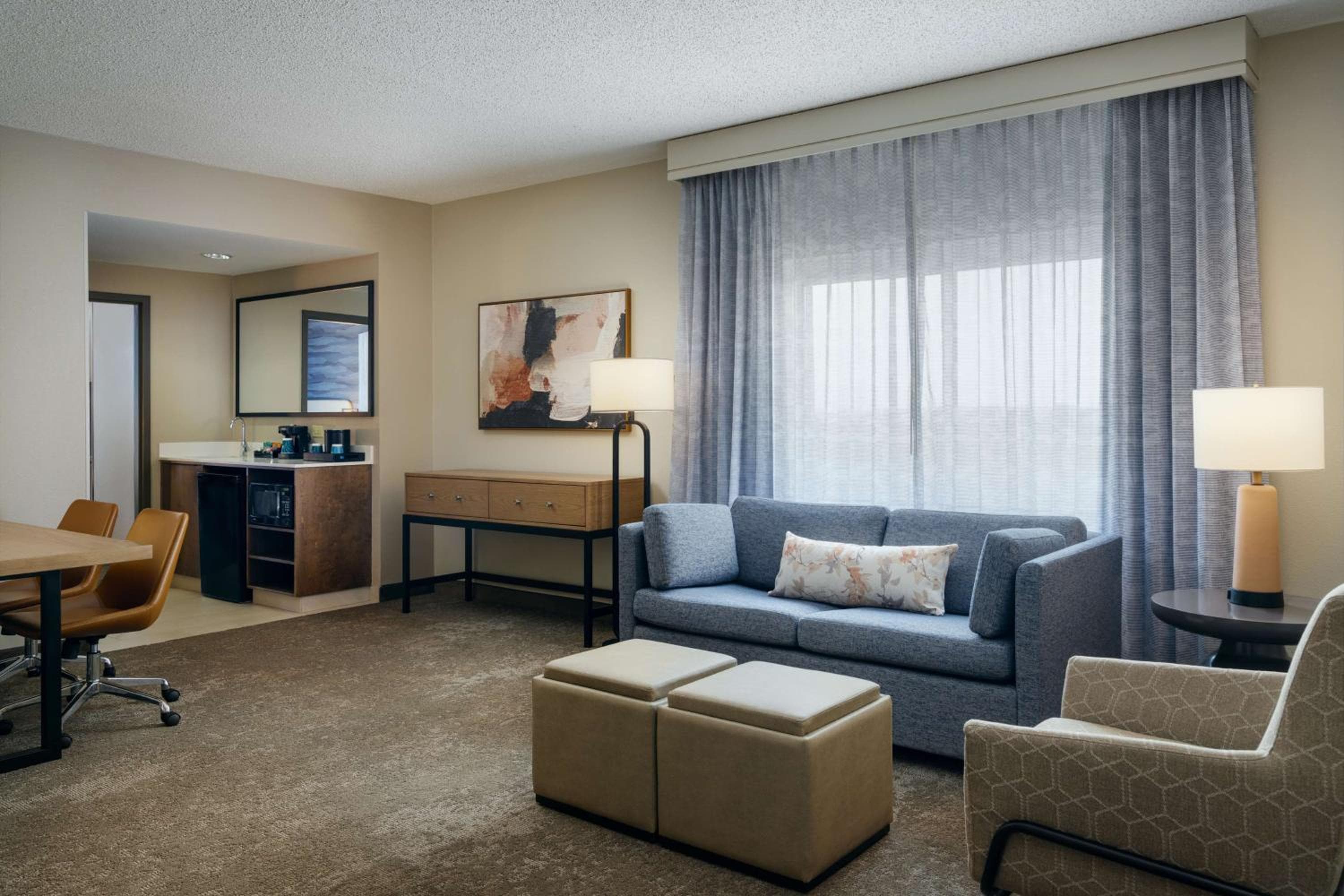 Embassy Suites by Hilton Charleston Airport Hotel & Convention Center