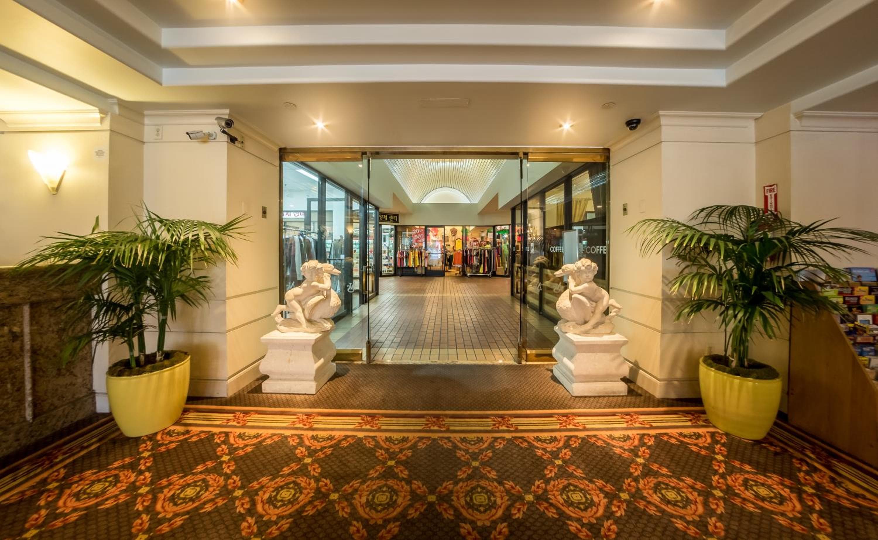 Olyver Hotel