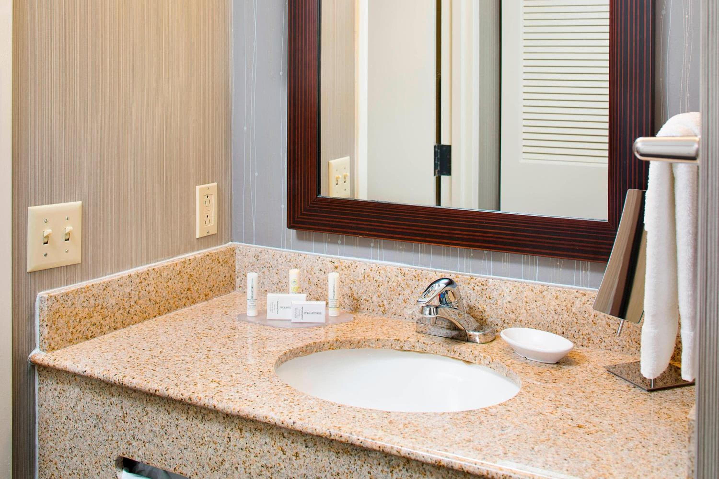 Courtyard by Marriott Ann Arbor