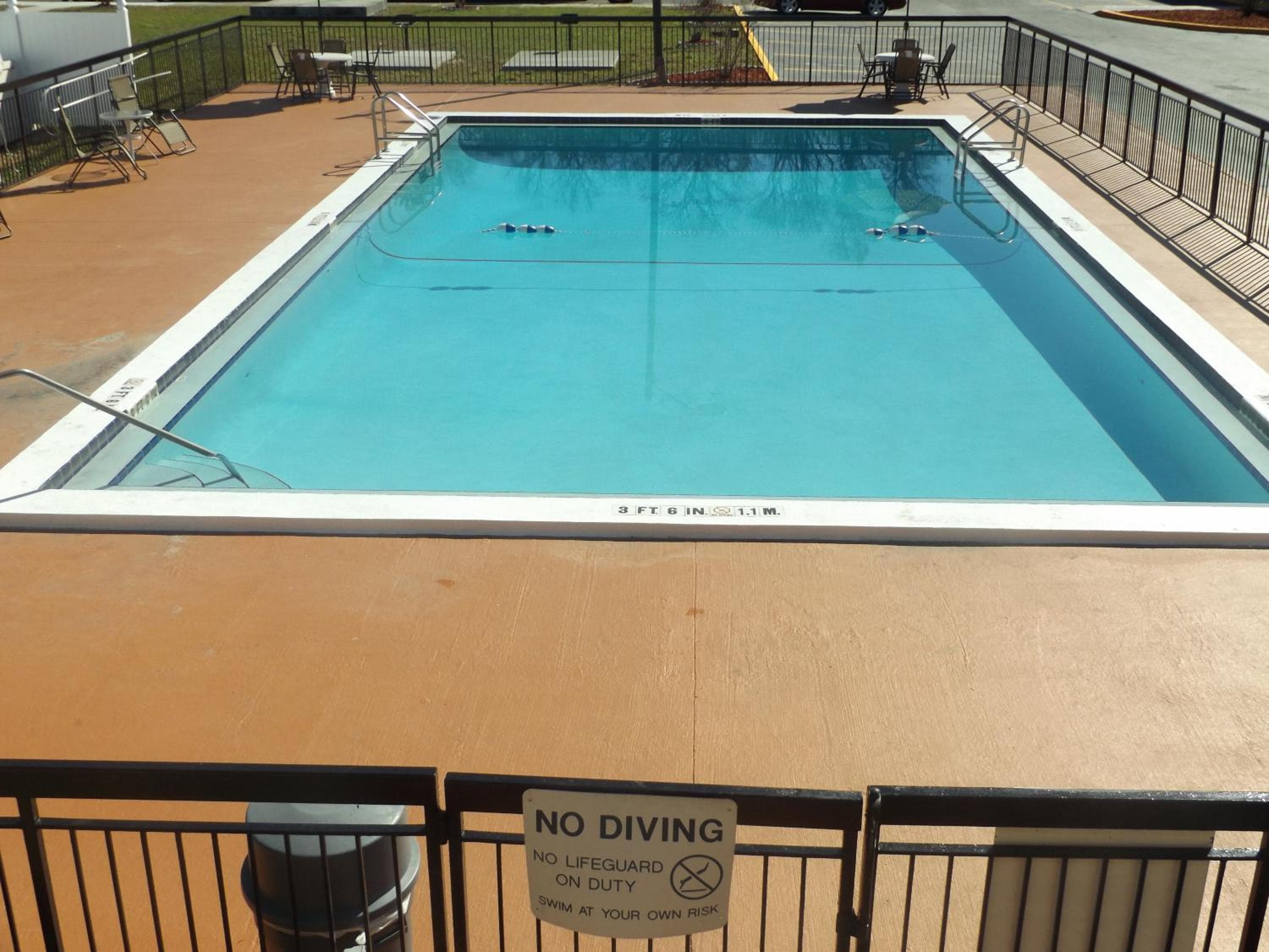 Days Inn by Wyndham Wildwood I-75