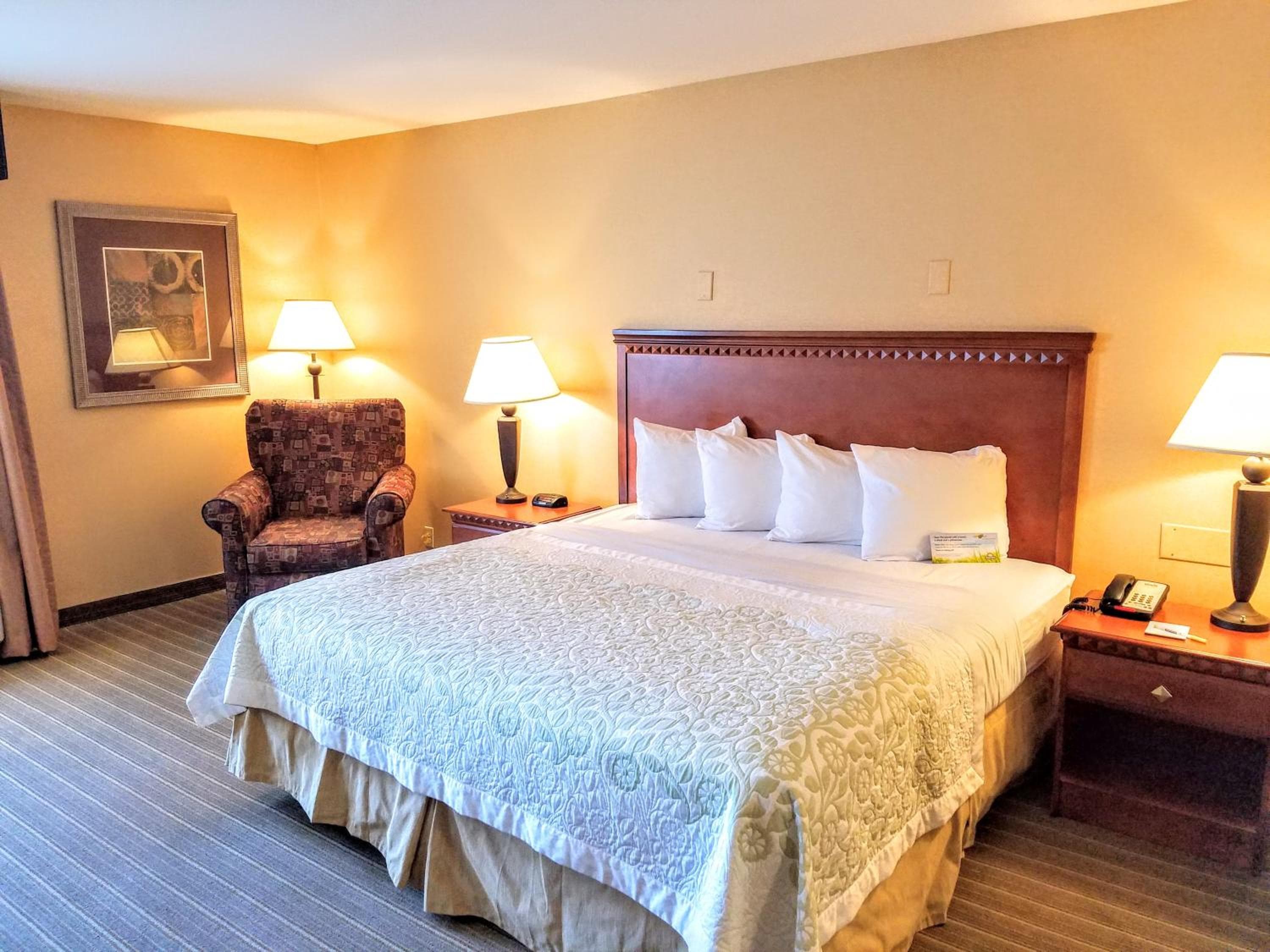 Days Inn by Wyndham Windsor Locks / Bradley Intl Airport