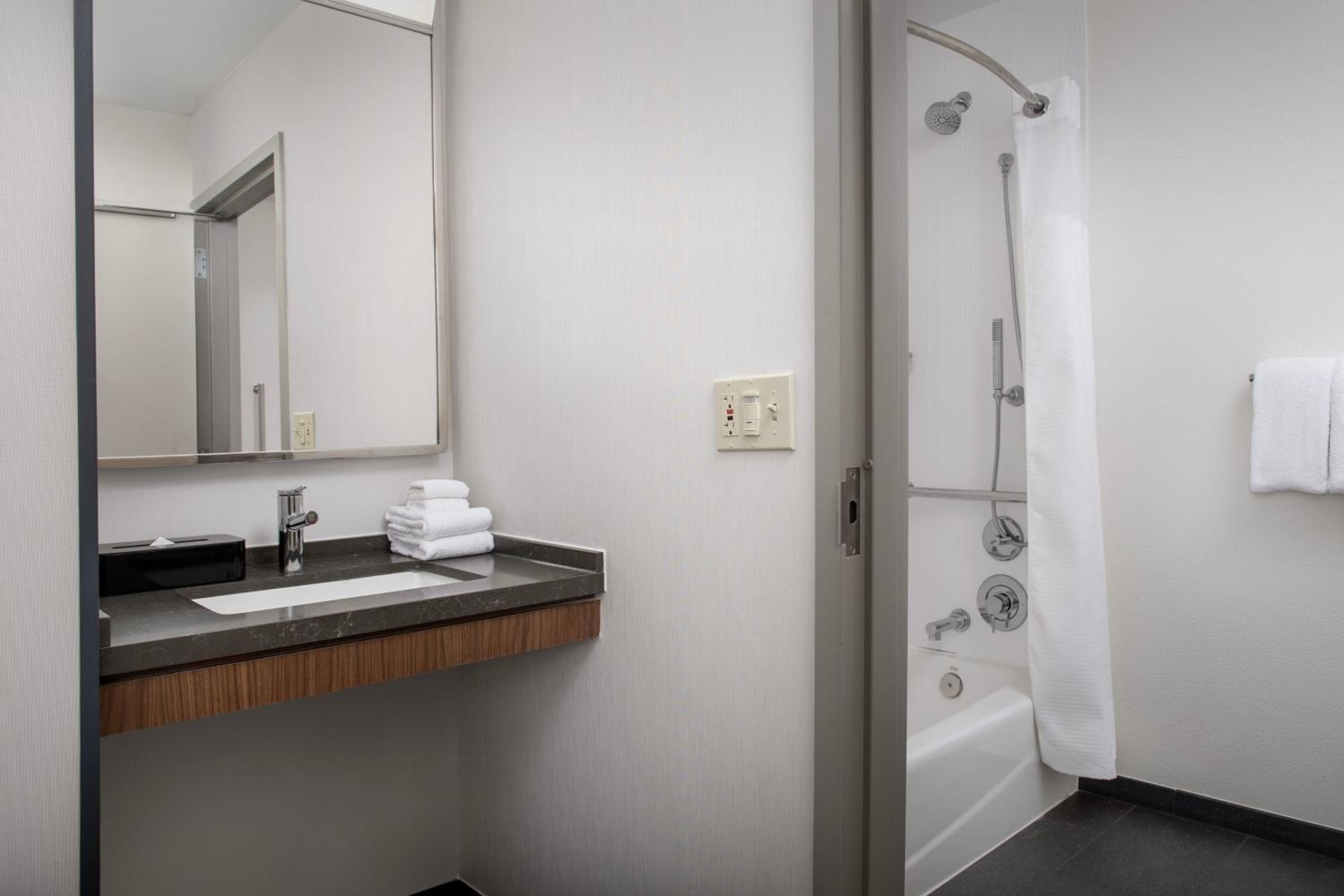 Courtyard by Marriott San Diego Carlsbad