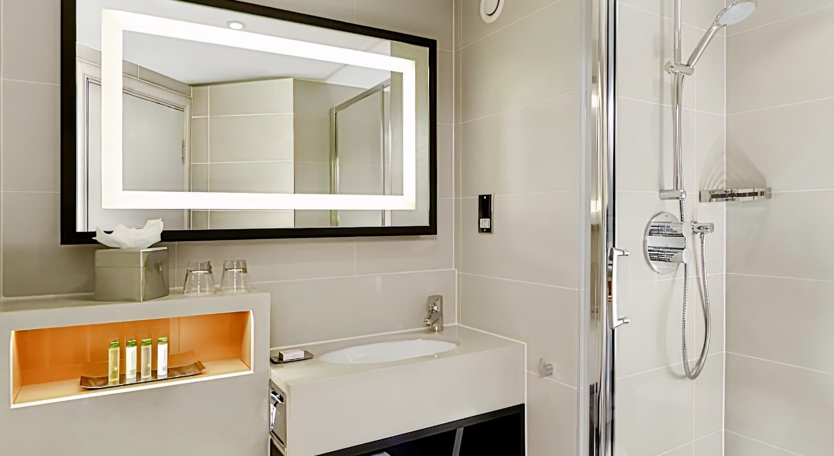 DoubleTree by Hilton London - Ealing