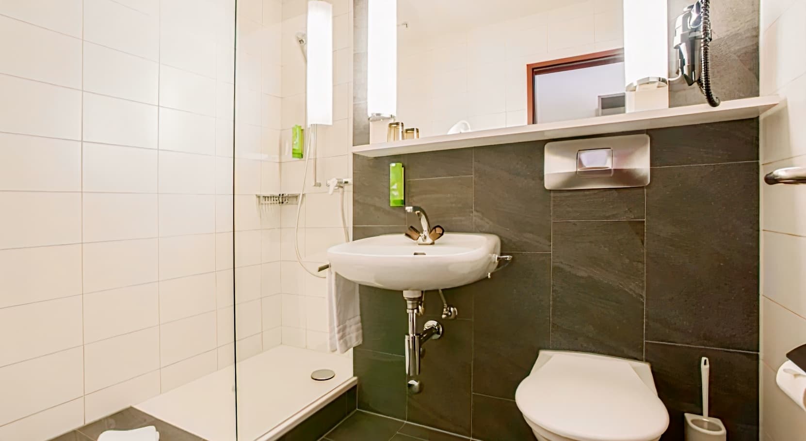 SEELANDHOTEL Weisses Kreuz